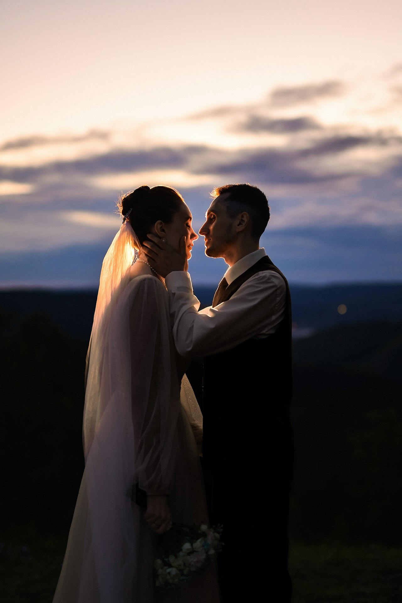 Фотосессия свадьбы для двоих в Красноярске. 📸 Свадебный и семейный фотограф в Красноярске Тихомиров Евгений | 17 лет опыта | 800+ свадеб
