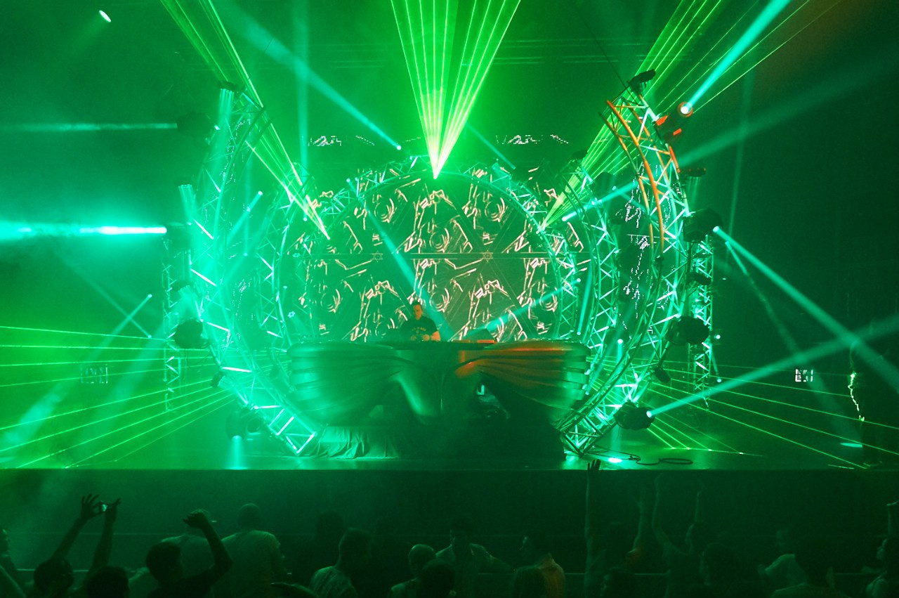 World Of Drum&Bass: Another Reality. OOPS TEAM