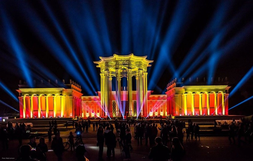 Круг света. OOPS