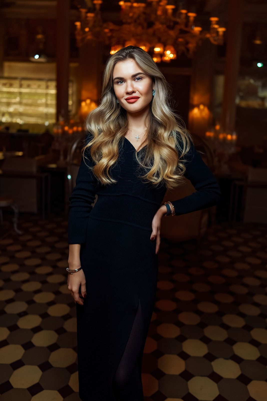 КЛУБНЫЙ И РЕСТОРАННЫЙ РЕПОРТАЖ. Фотограф и видеограф для бизнеса в Москве — фуд, рестораны, интерьер, контент | Sizov Studio