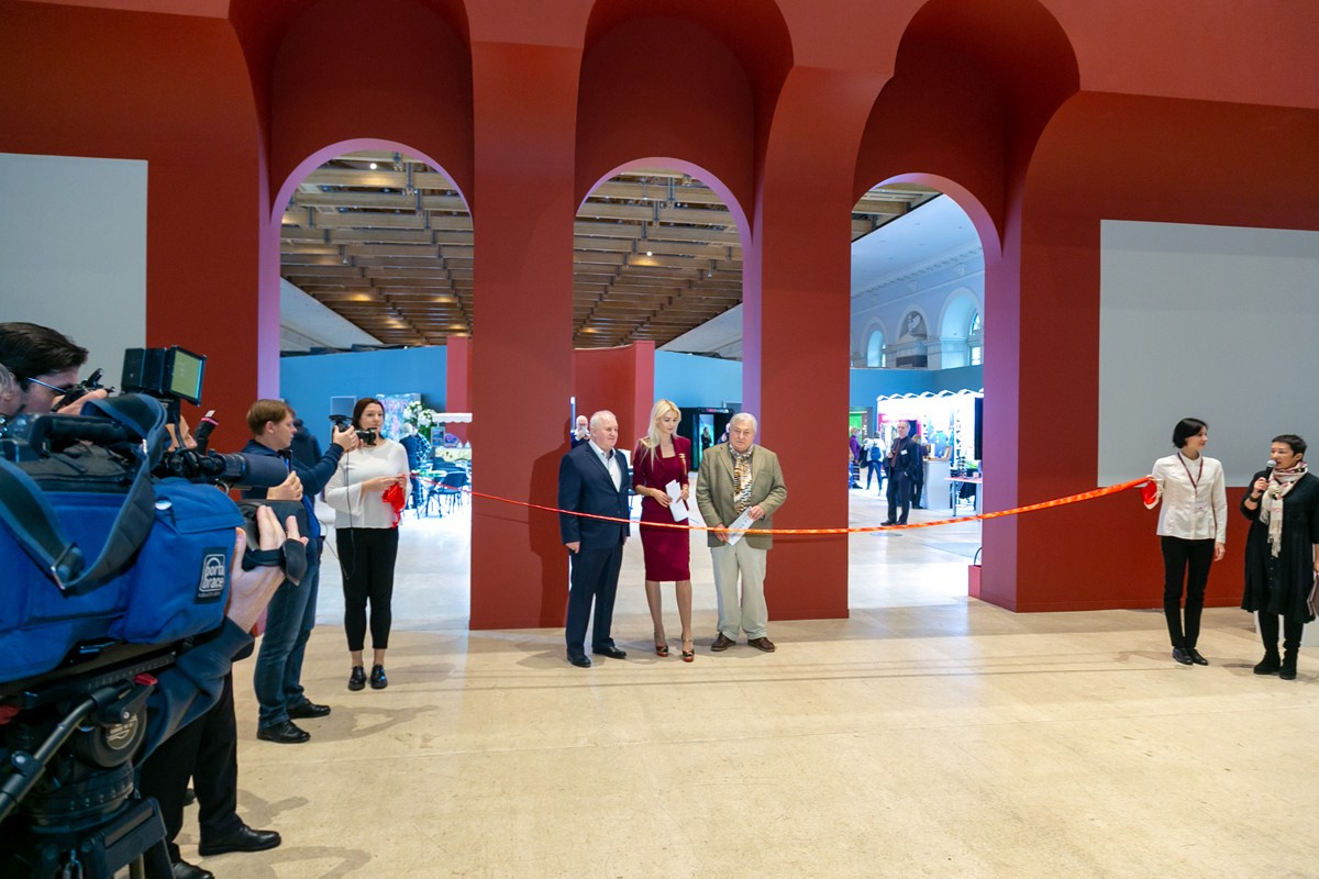 Международная выставка «Здравствуй, Италия!», Москва, Манеж, декабрь 2018 г. Портретные фотографы в Москве — Анна и Алексей Бородины