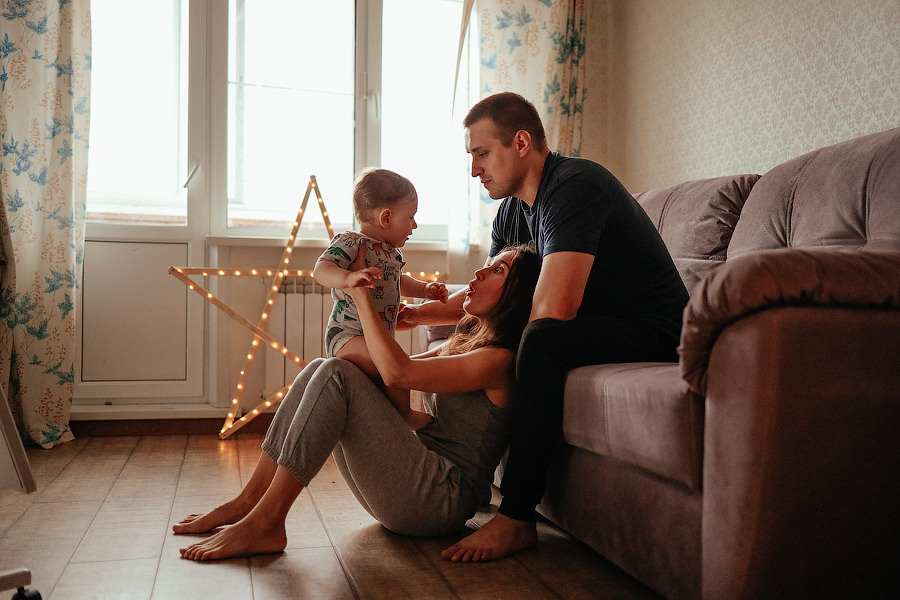 Домашняя фотосессия Жени, Иры и Арсения. Семейный и детский фотограф в Рыбинске, Ярославле Ольга Лебедева