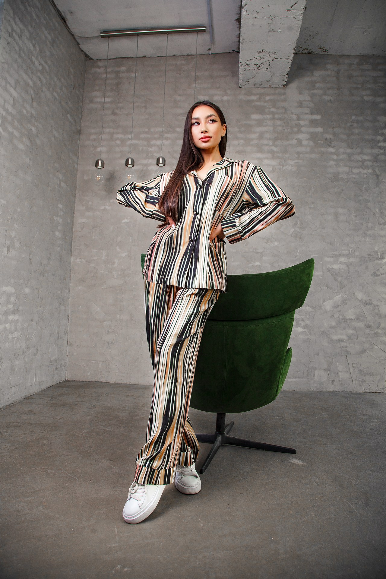 Реклама женской одежды. Натан Супервайзер по Продакшену