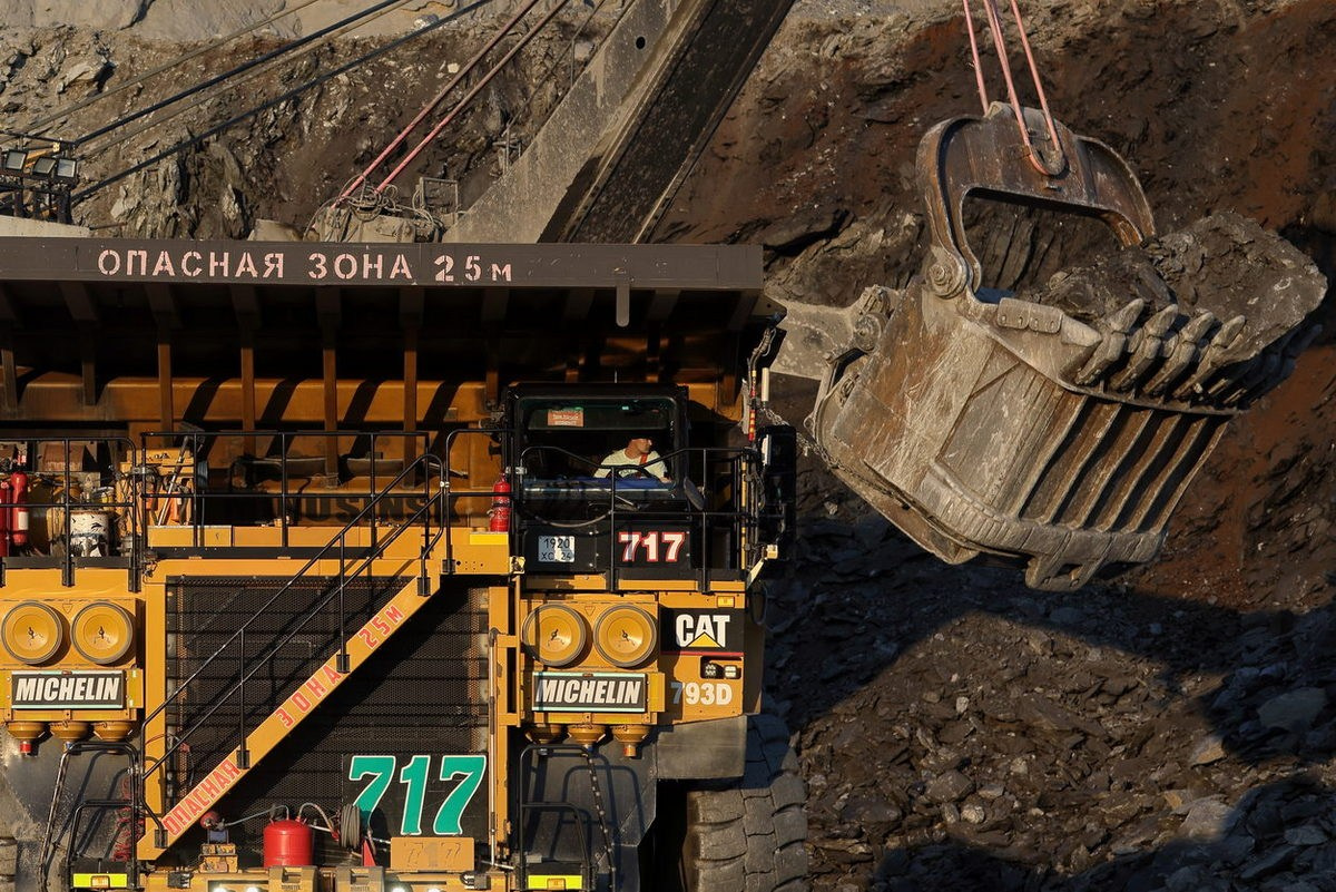 Industry. Павел Маркелов, фотограф