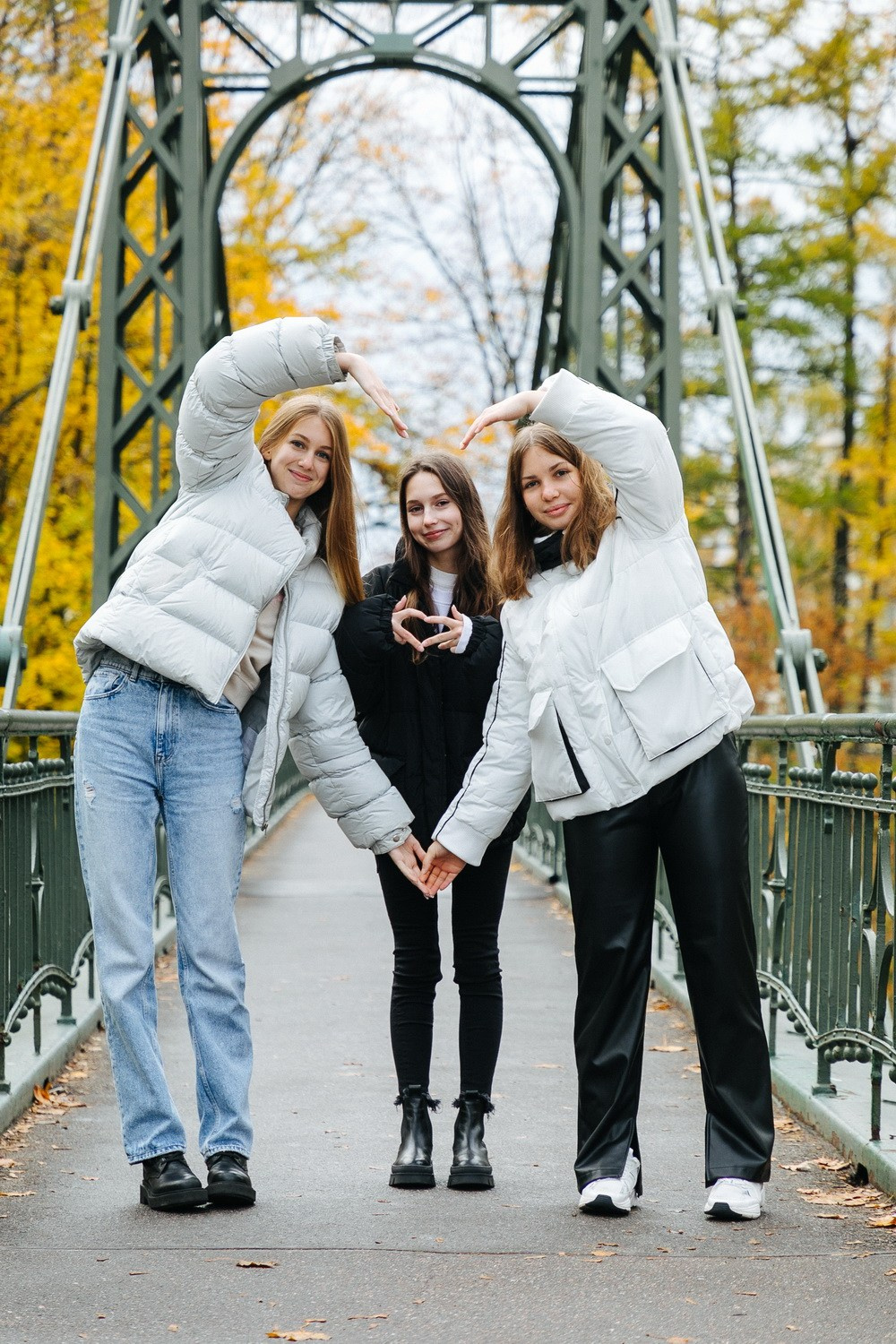 Фотопрогулка для школьного альбома, фотограф Денис Шмигирилов. Фотограф крещение венчание в Петербурге! Помогает подобрать храм и посоветовал душевного батюшку в СПб