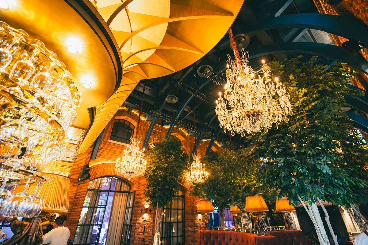 Old House Resort & Spa — «12 стульев»