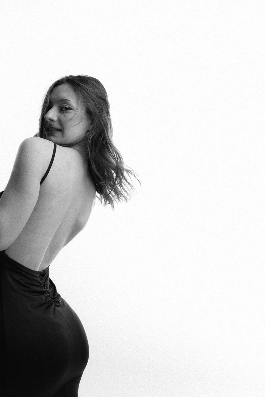 Индивидуальная. Персональный и коммерческий фотограф в Тюмени Полина Лапардина