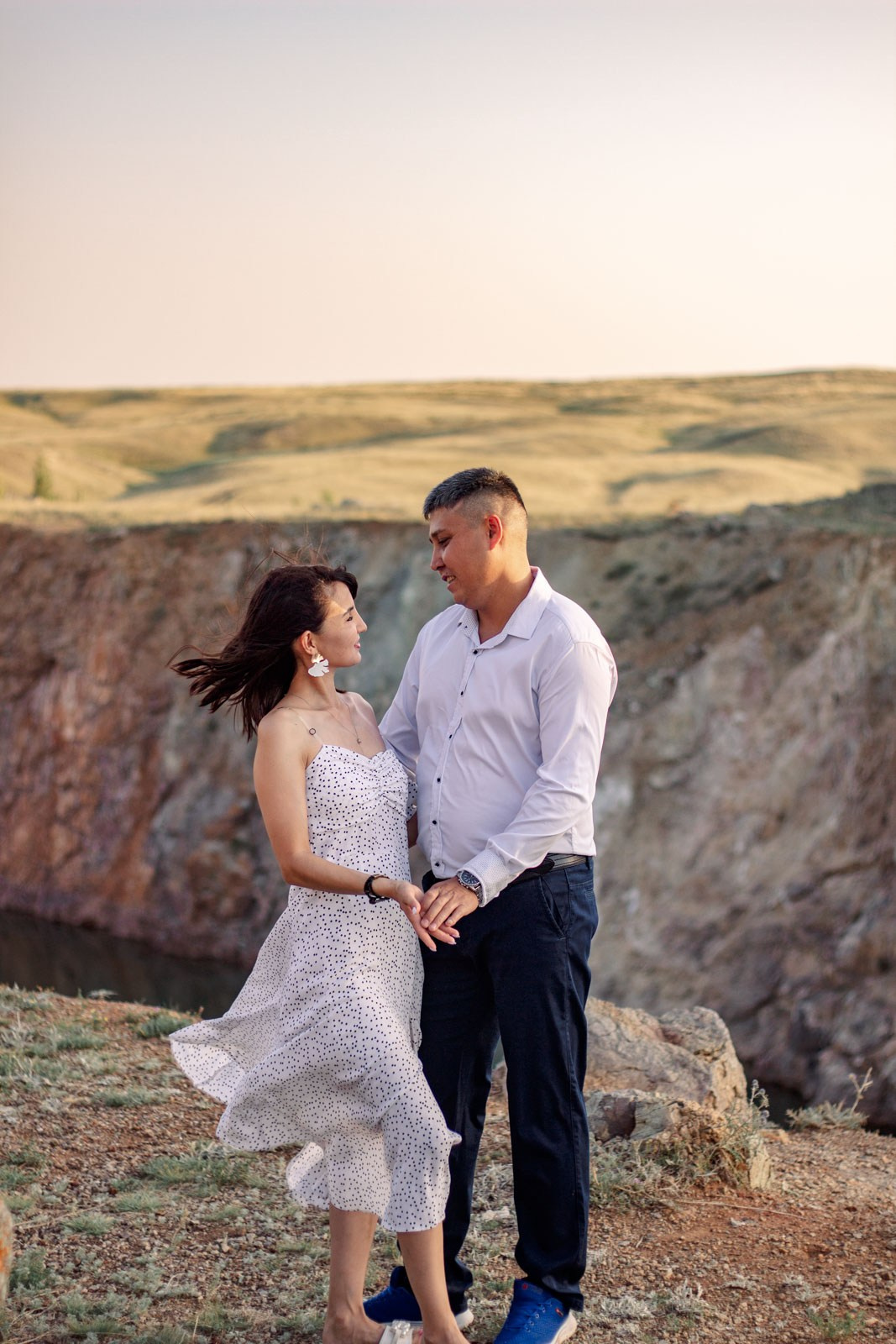 Фотограф Лавстоори истории любви, парная фотосессия Оренбургская область, Орск, Новотроицк, Гай. Женский фотограф в Орске Новотроицке Динара Долганова