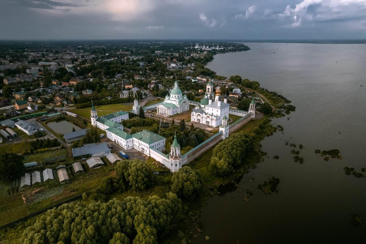 Small Russia — personal project of photographer Vadim Sherbakov. Vadim Sherbakov Portfolio