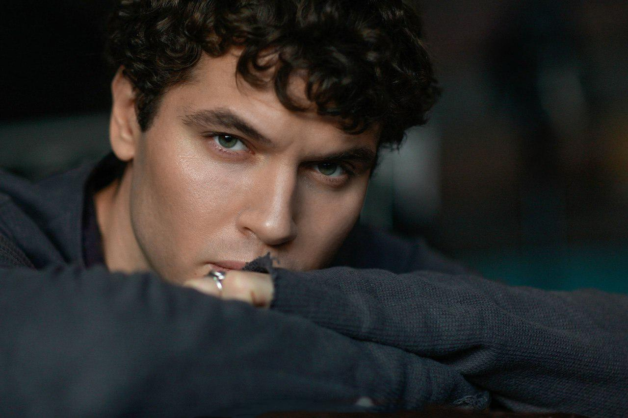 Паша Артемьев в объективе у Евгении Синкевич. Фотограф-портретист Евгения Синкевич в Риге и Европе