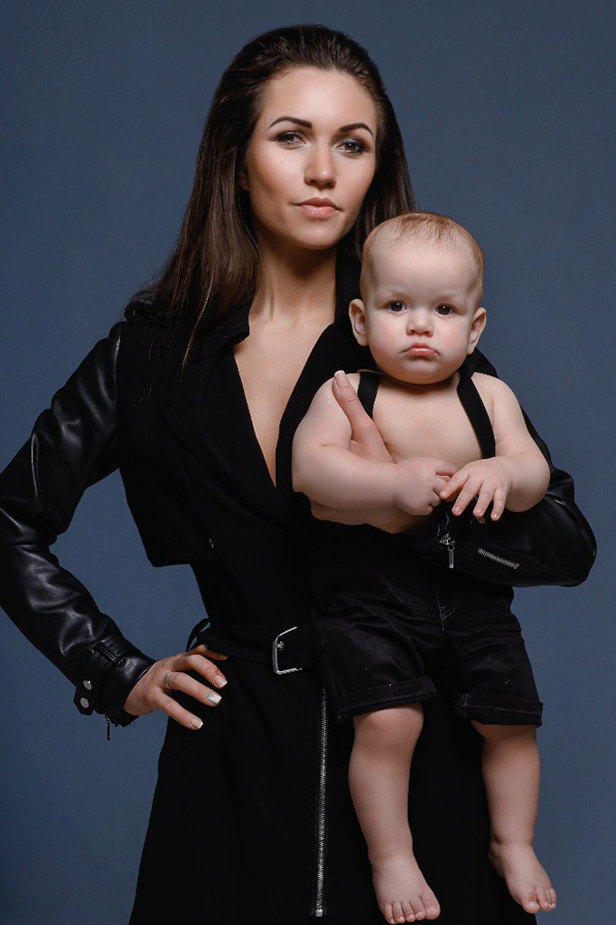 Семейное фото в студии. Фотограф-портретист Евгения Синкевич в Риге и Европе