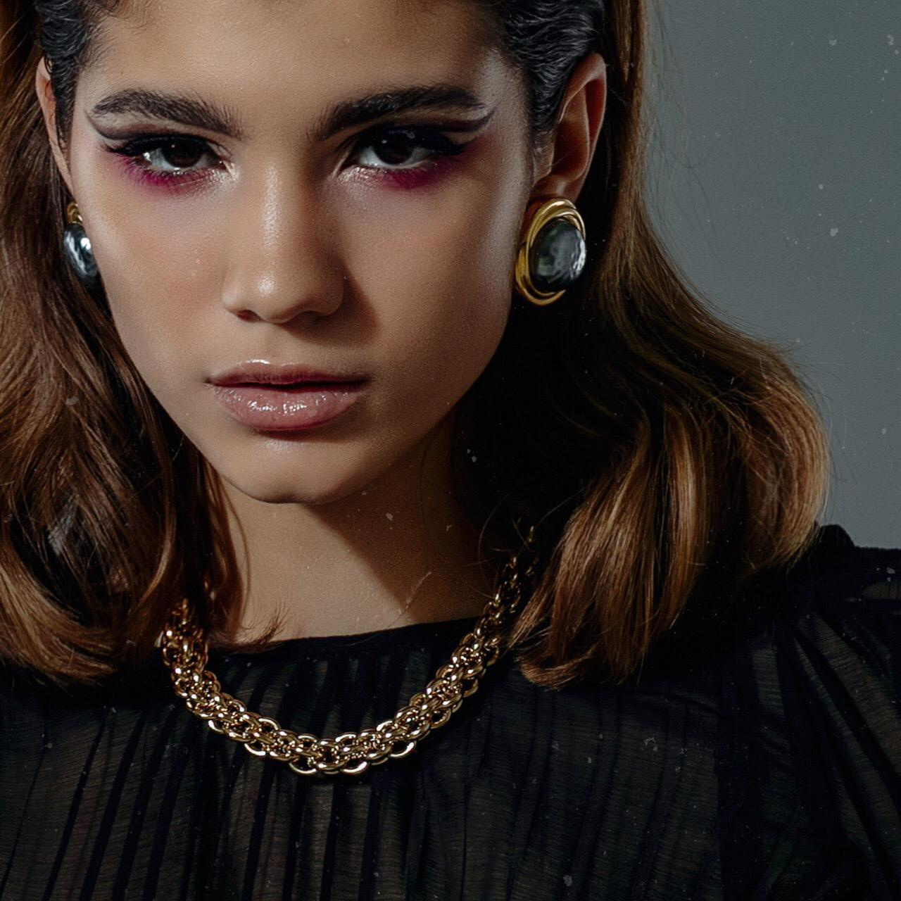 Съемка для брендов ювелирных украшений и бижутерии. Фотограф-портретист Евгения Синкевич в Риге и Европе