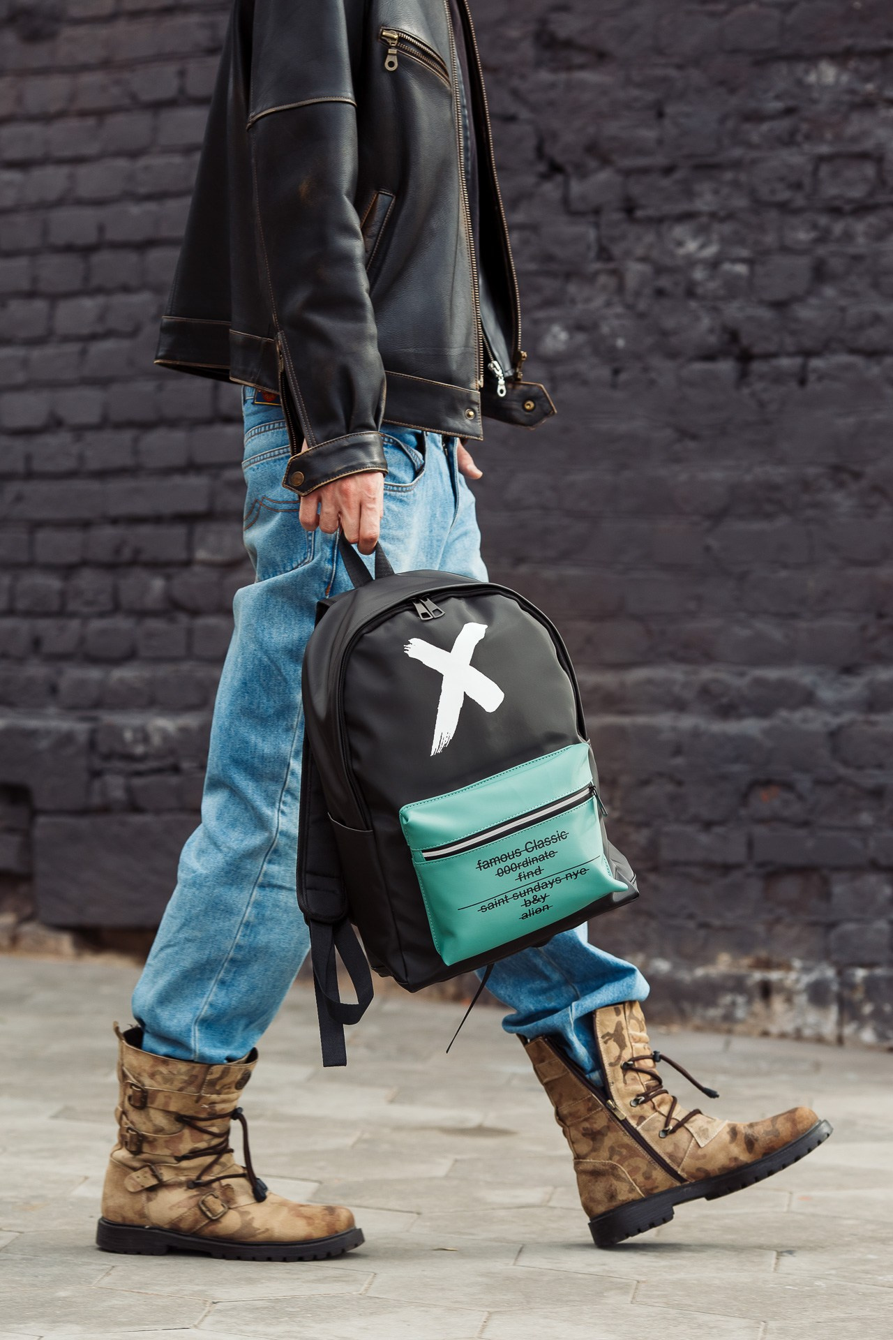 WB OZON Рюкзаки. Фотосъёмка для бизнеса — предметное фото, репортаж с мероприятий, портреты людей, съёмка интерьера и экстерьера