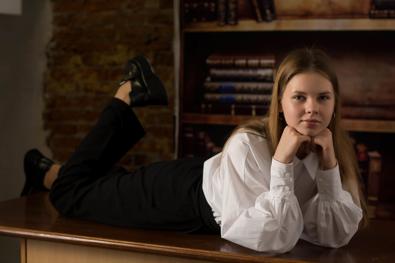 Библиотека моё любимое место чтобы полежать.