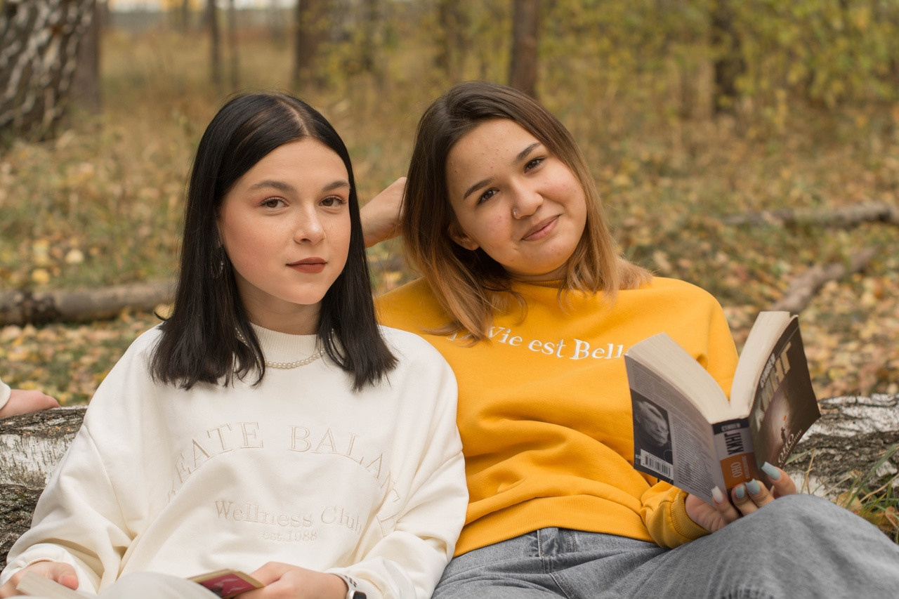 Фото с подружкой из класса  буду помнить всю жизнь.