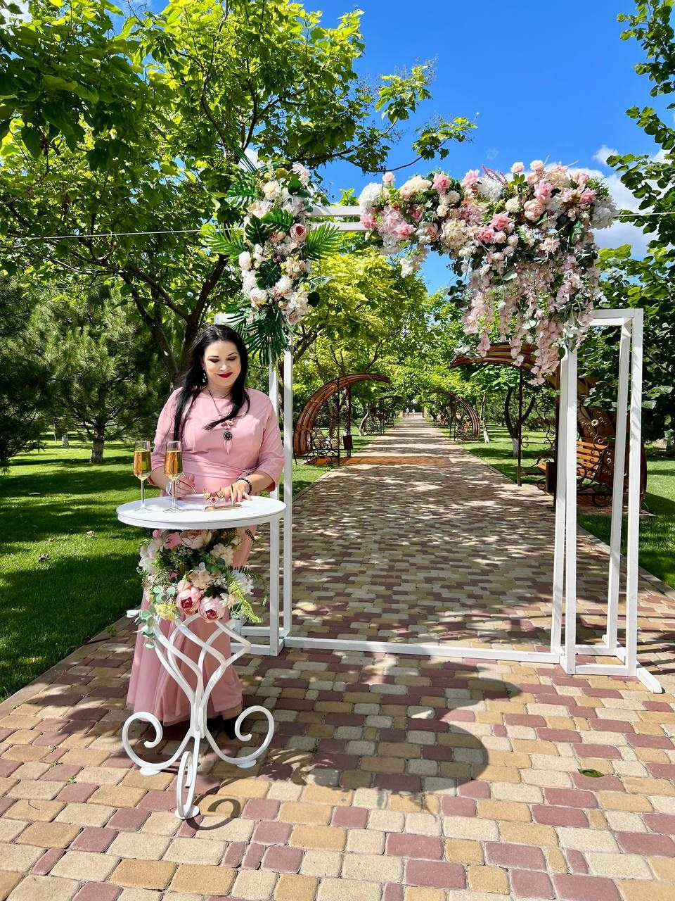 Декораторы. Организатор праздников. Ведущая Марина Гребенникова