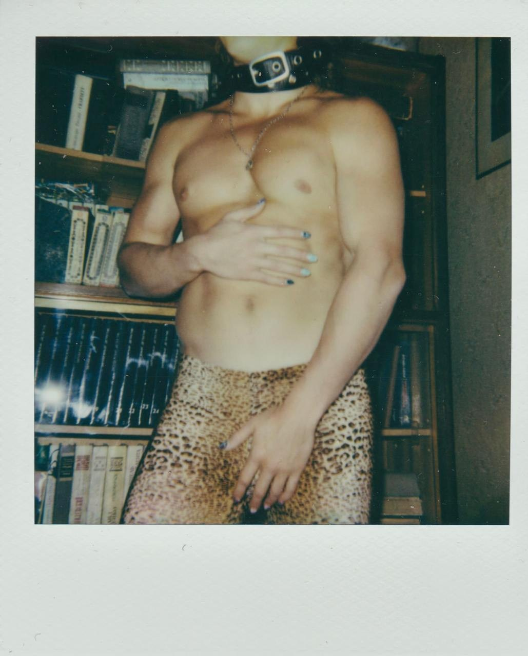 Polaroids. Софа Катастрофа, Одичание. фотохудожница, креативный продюсер, автор. Nude, eros, портретный фотограф
