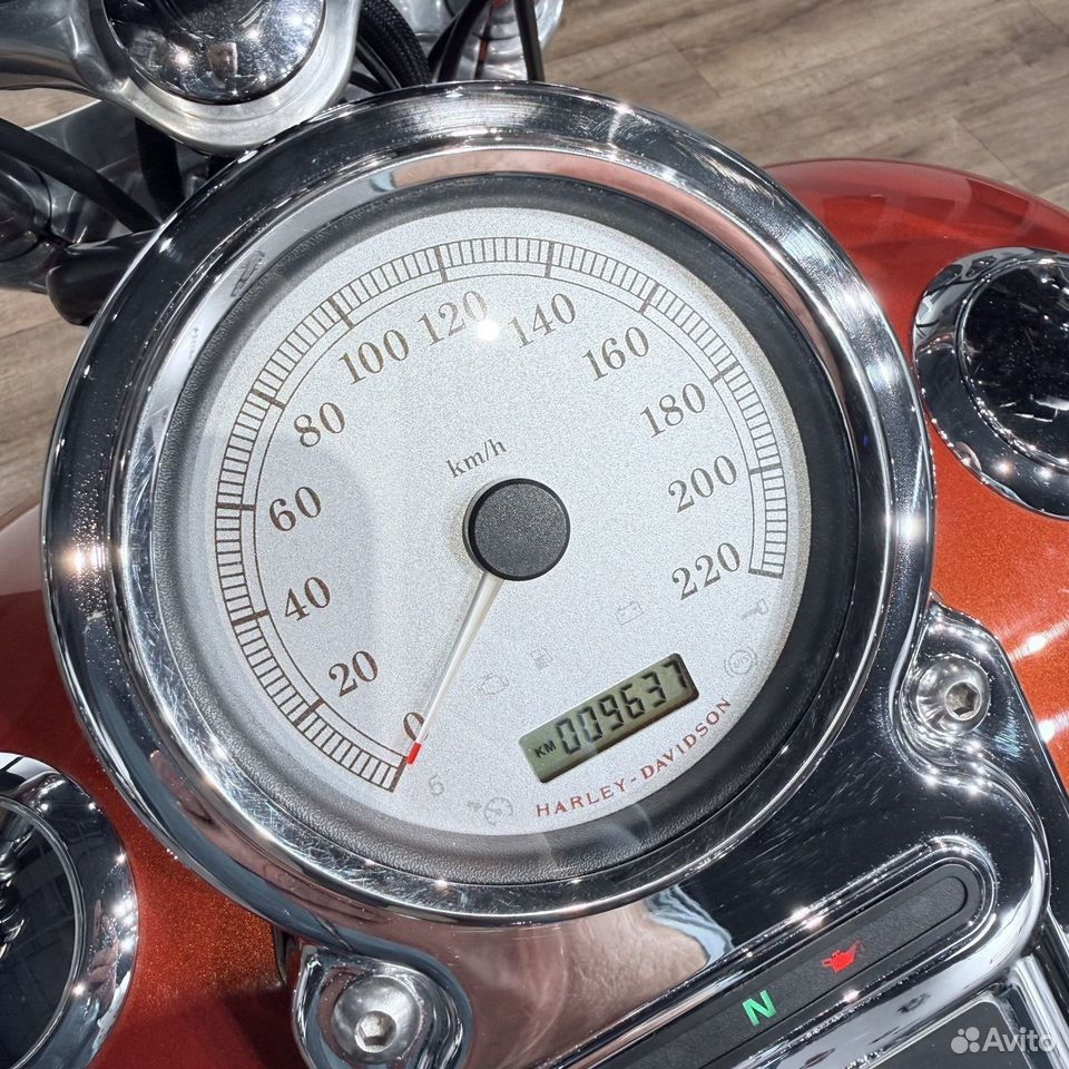 2010 Fat Bob Orаngе Lаva. Hello Davidson, Москва. Только хорошие мотоциклы…