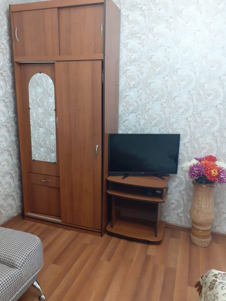 Ул. Революции 9. Отдых в Евпатории без забот — аренда жилья, трансфер, размещение под ключ