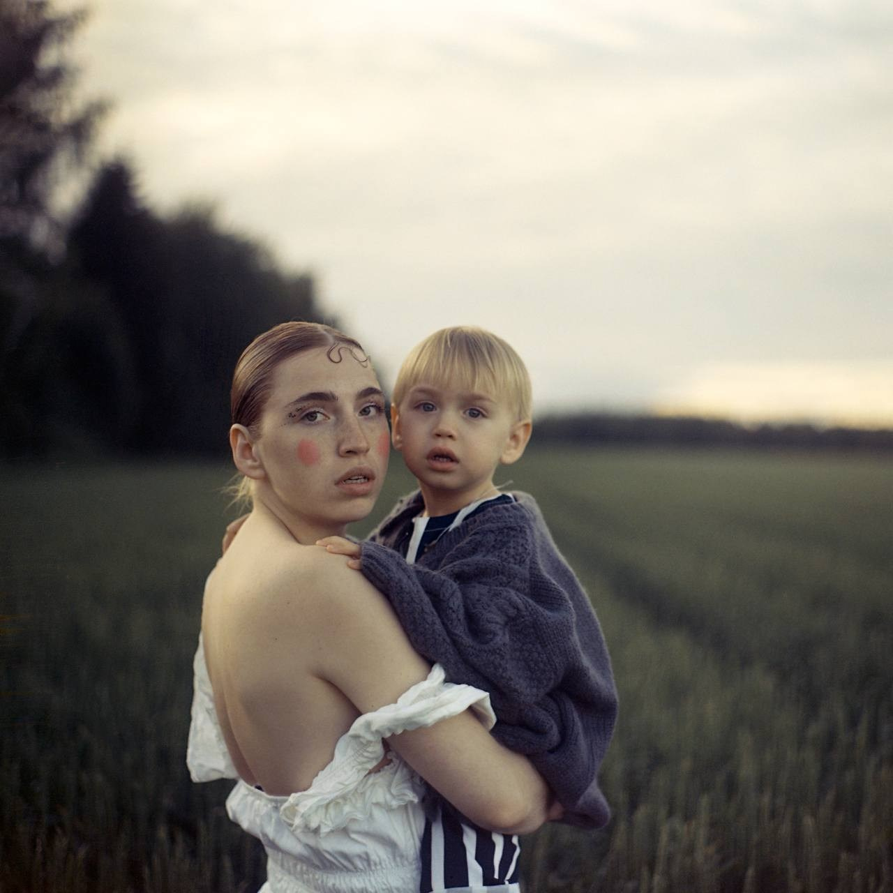 Истории на природе. Настя Оленченко, портретный/семейный фотограф на цифру и плёнку Москва