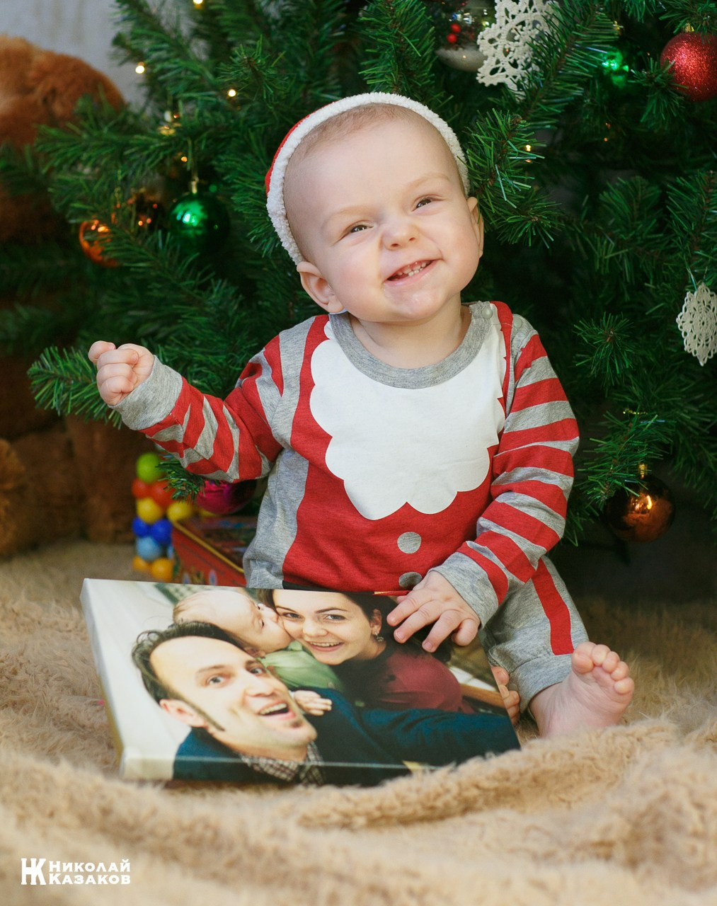 Фотограф Николай казаков - детская и семейная новгодняя фотосессмя у вас дома
