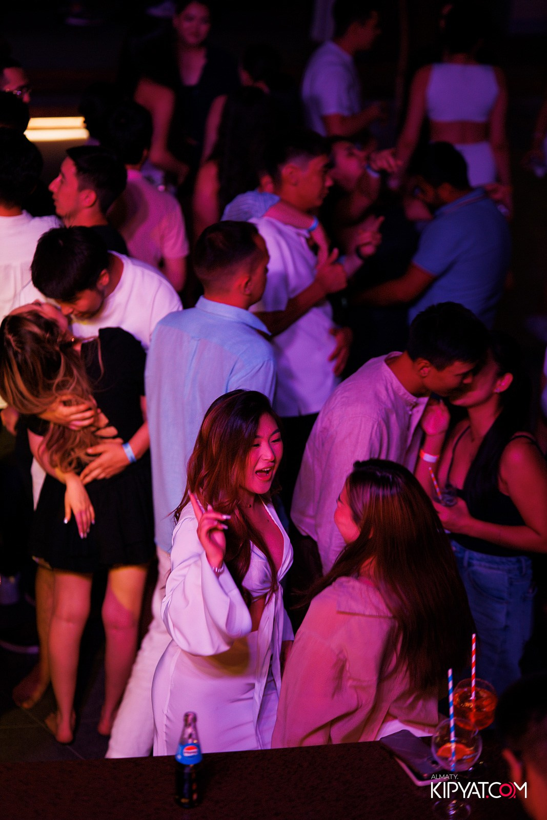 EVENT BAR. КИПЯТКОМ АЛМАТЫ!