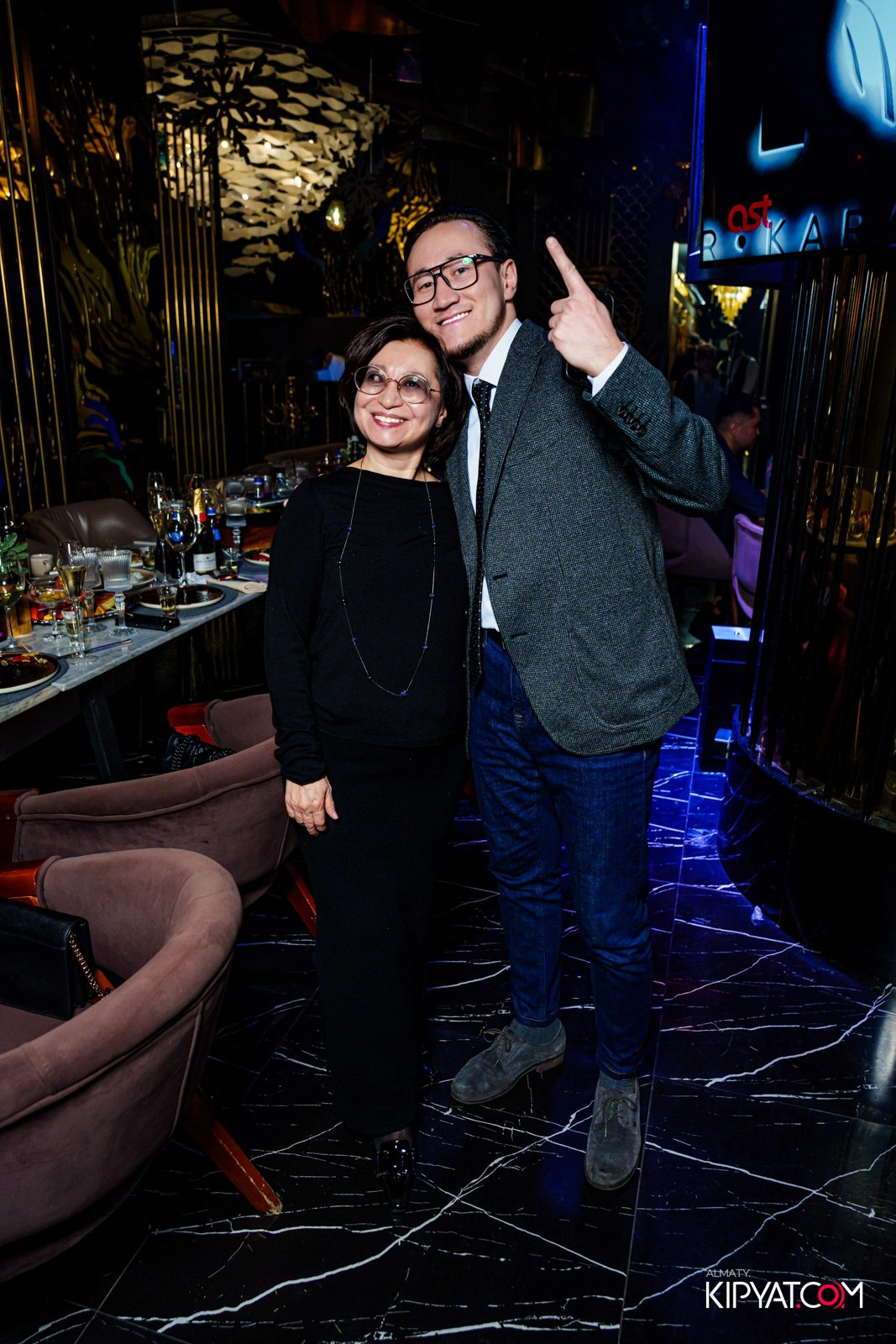 MOOD KARAOKE &TERRACE. КИПЯТКОМ АЛМАТЫ!