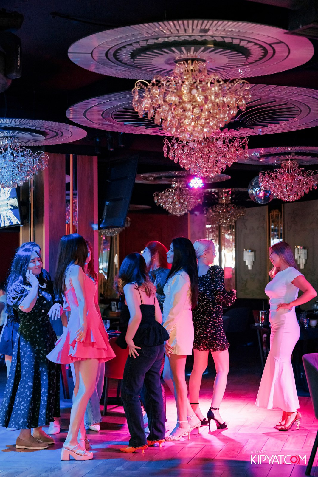 ЗАЯ, НА БИС. КИПЯТКОМ АЛМАТЫ!