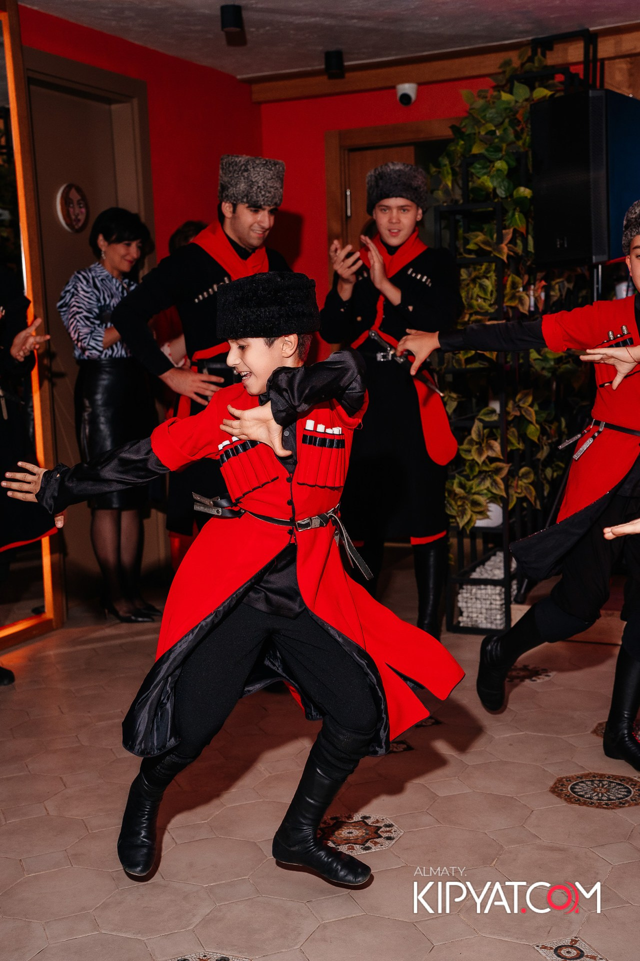 MODI RESTORANCHIK. КИПЯТКОМ АЛМАТЫ!