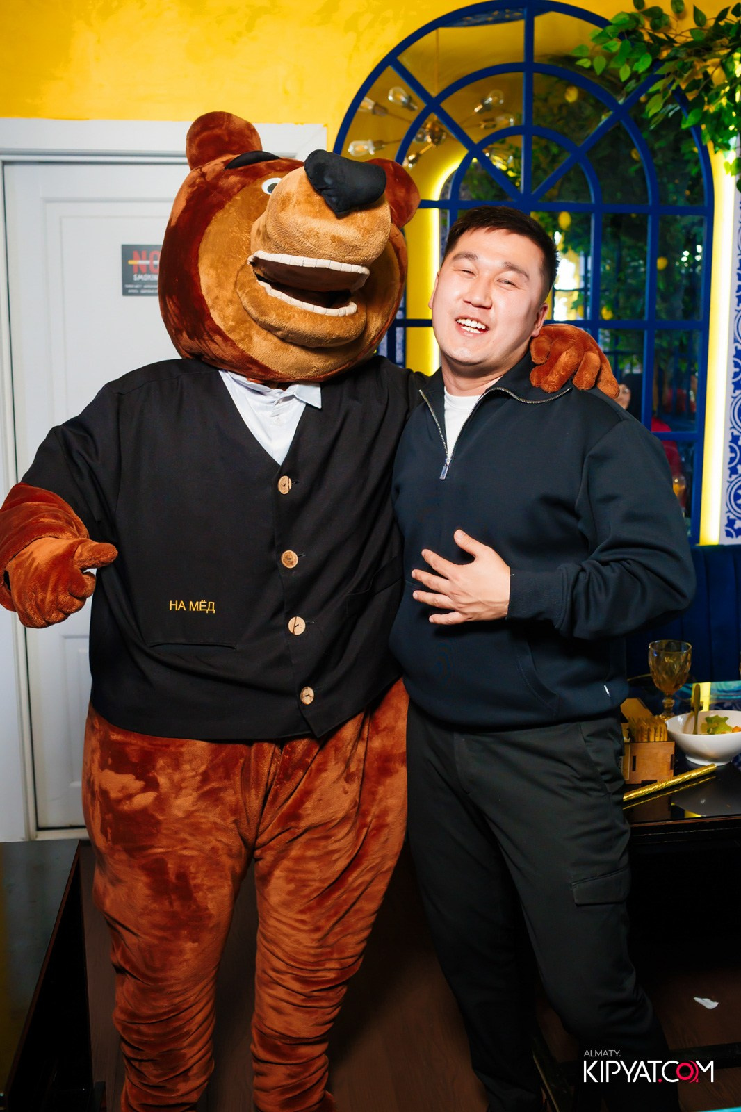 УХО И МЕДВЕДЬ НА ГАГАРИНА. КИПЯТКОМ АЛМАТЫ!