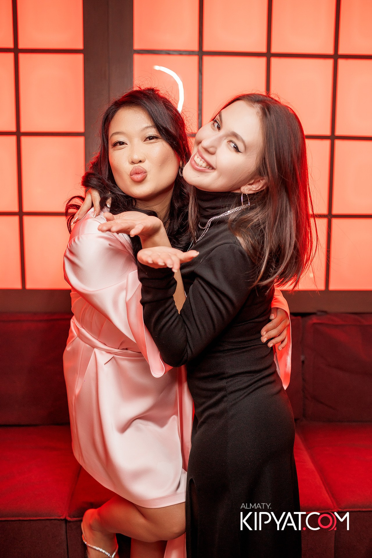 QUEEN. КИПЯТКОМ АЛМАТЫ!