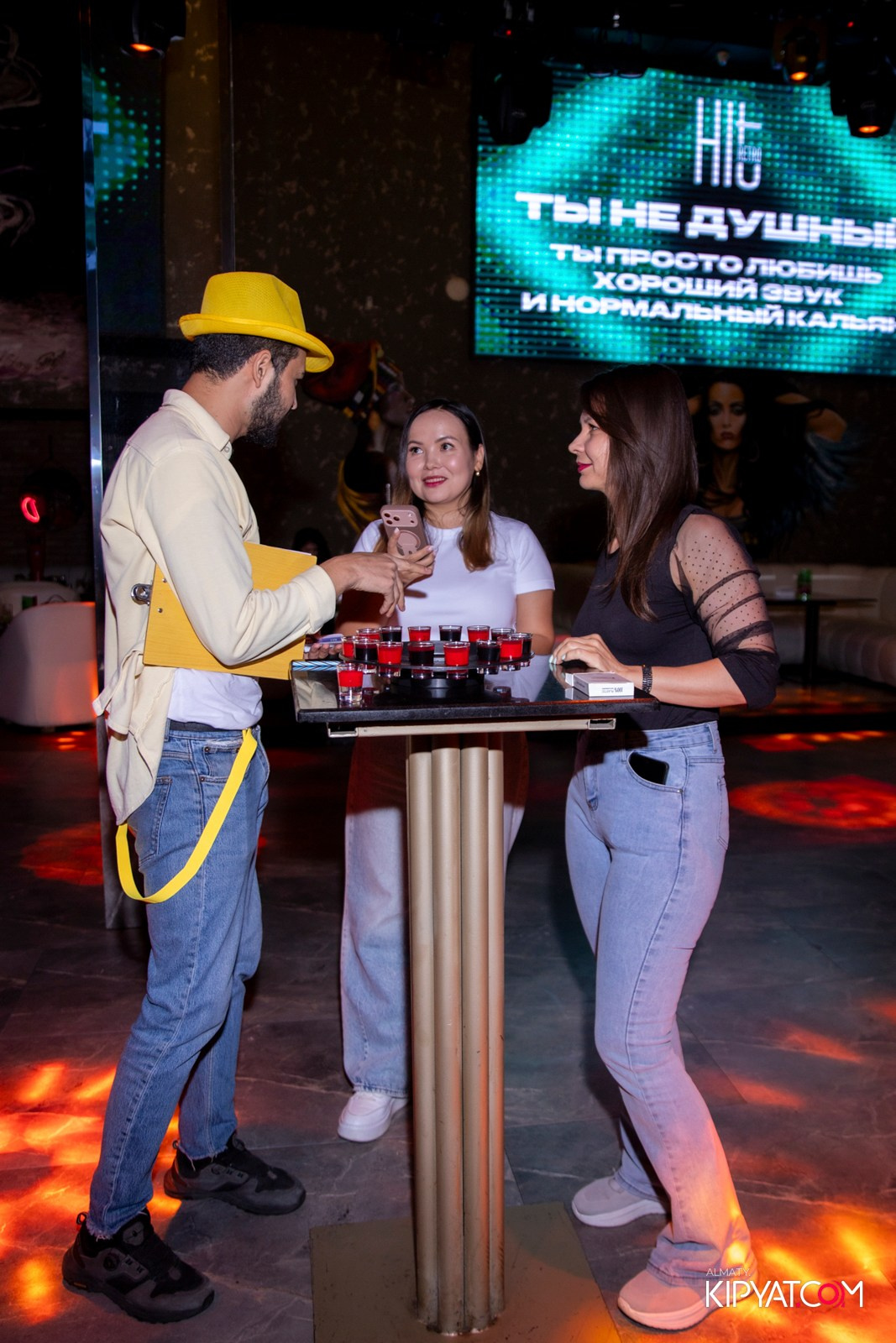 HIT RETRO CLUB. КИПЯТКОМ АЛМАТЫ! Фотосъемка мероприятий в Алматы