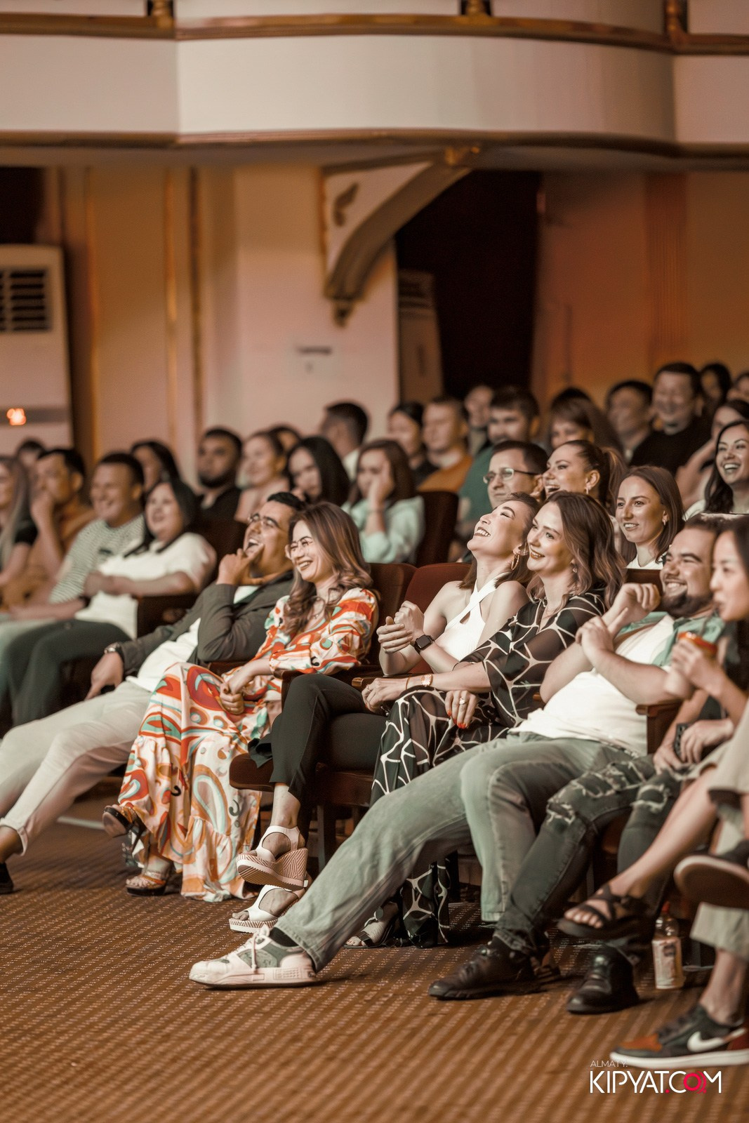 STAND UP КОНЦЕРТ АЛЕКСАНДА МЕРКУЛЬ. КИПЯТКОМ АЛМАТЫ!