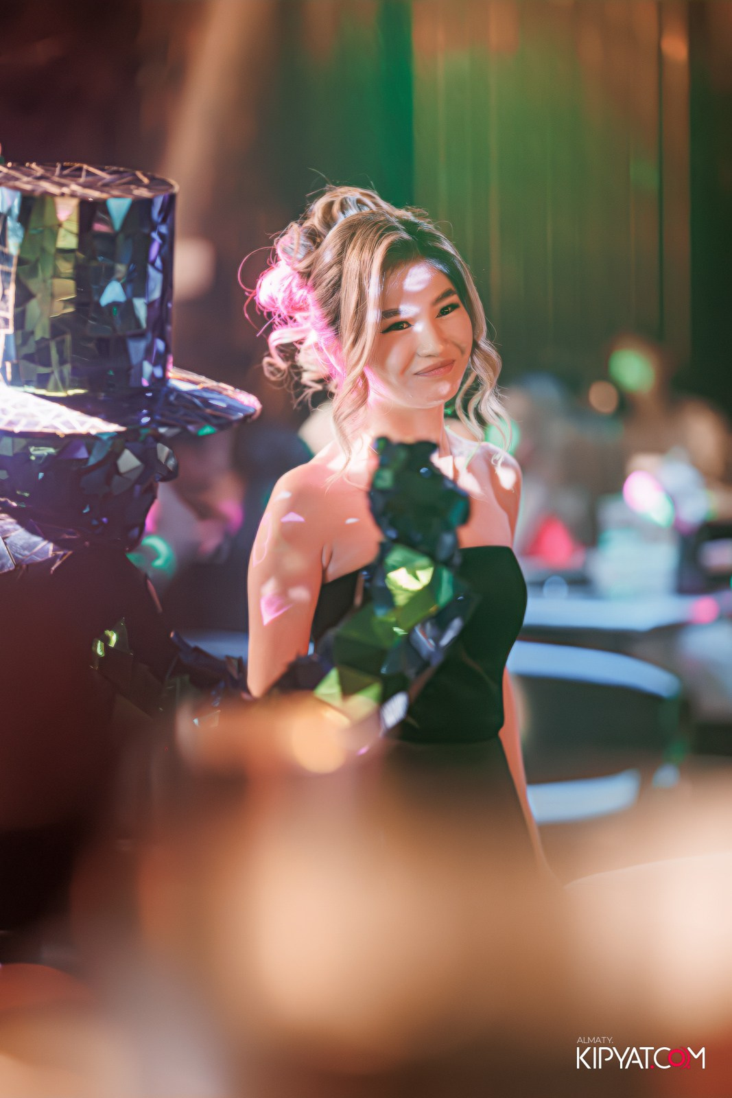 MOOD KARAOKE & TERRACE. КИПЯТКОМ АЛМАТЫ!