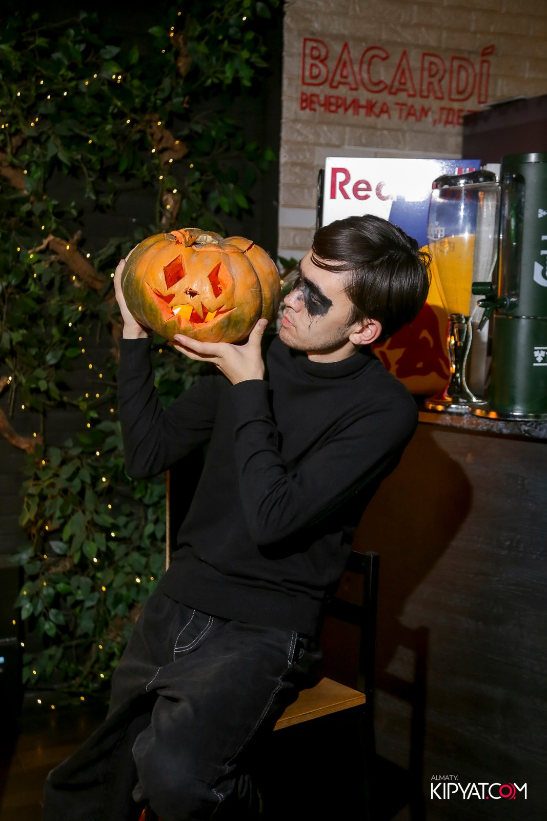 УХО И МЕДВЕДЬ НА САИНА. КИПЯТКОМ АЛМАТЫ!