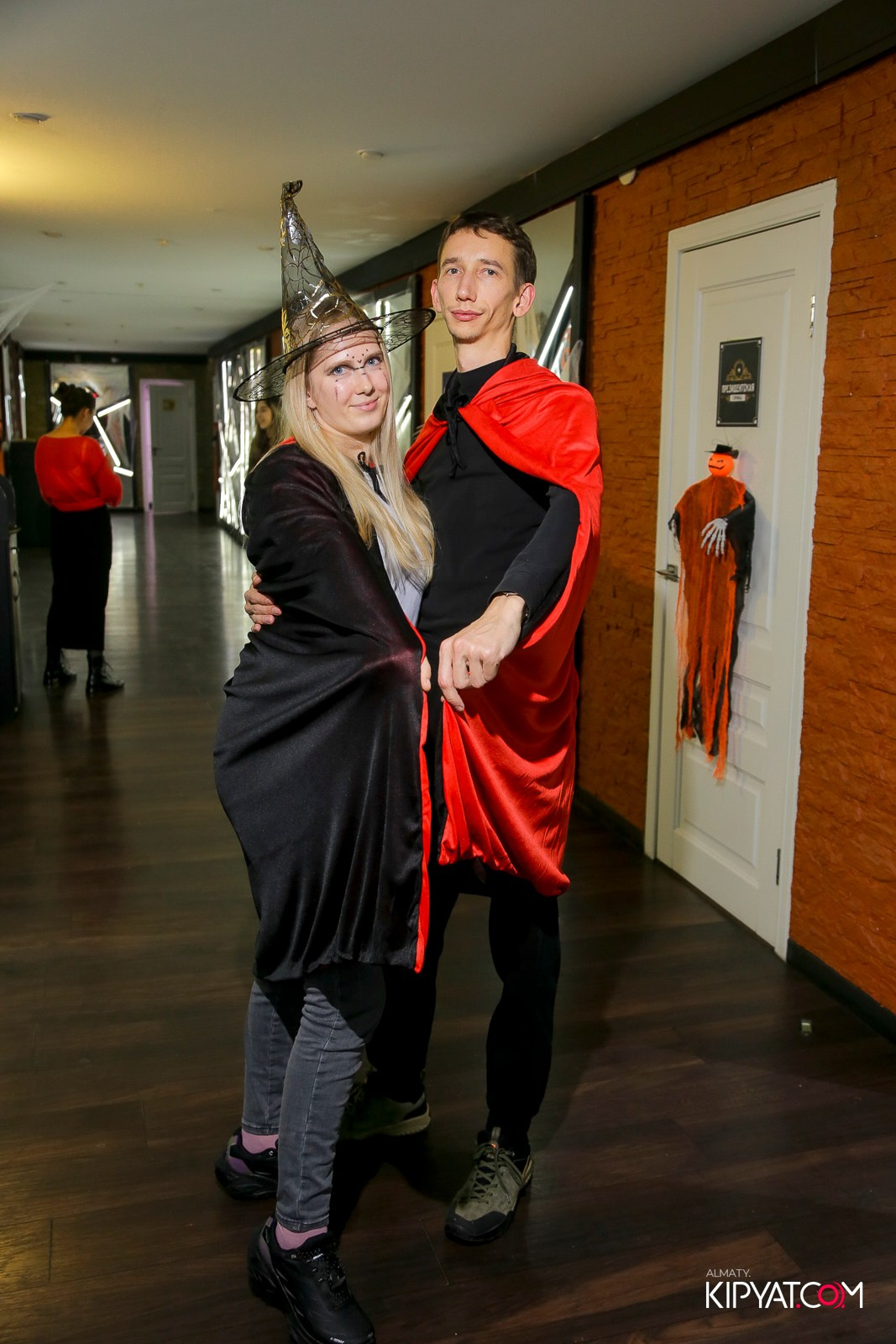 УХО И МЕДВЕДЬ НА САИНА. КИПЯТКОМ АЛМАТЫ!