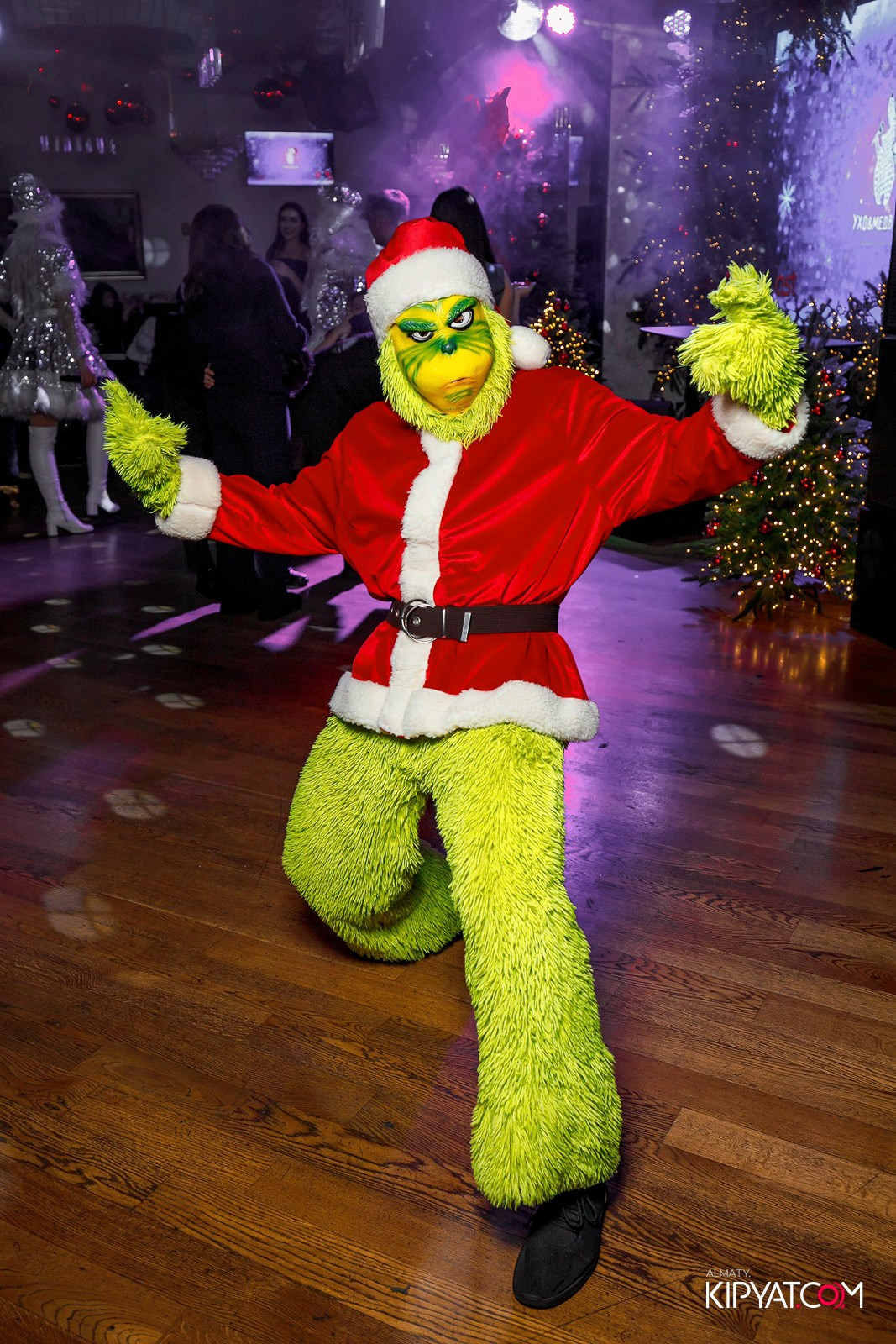 УХО И МЕДВЕДЬ НА КУРМАНГАЗЫ. КИПЯТКОМ АЛМАТЫ! Фотосъемка мероприятий в Алматы