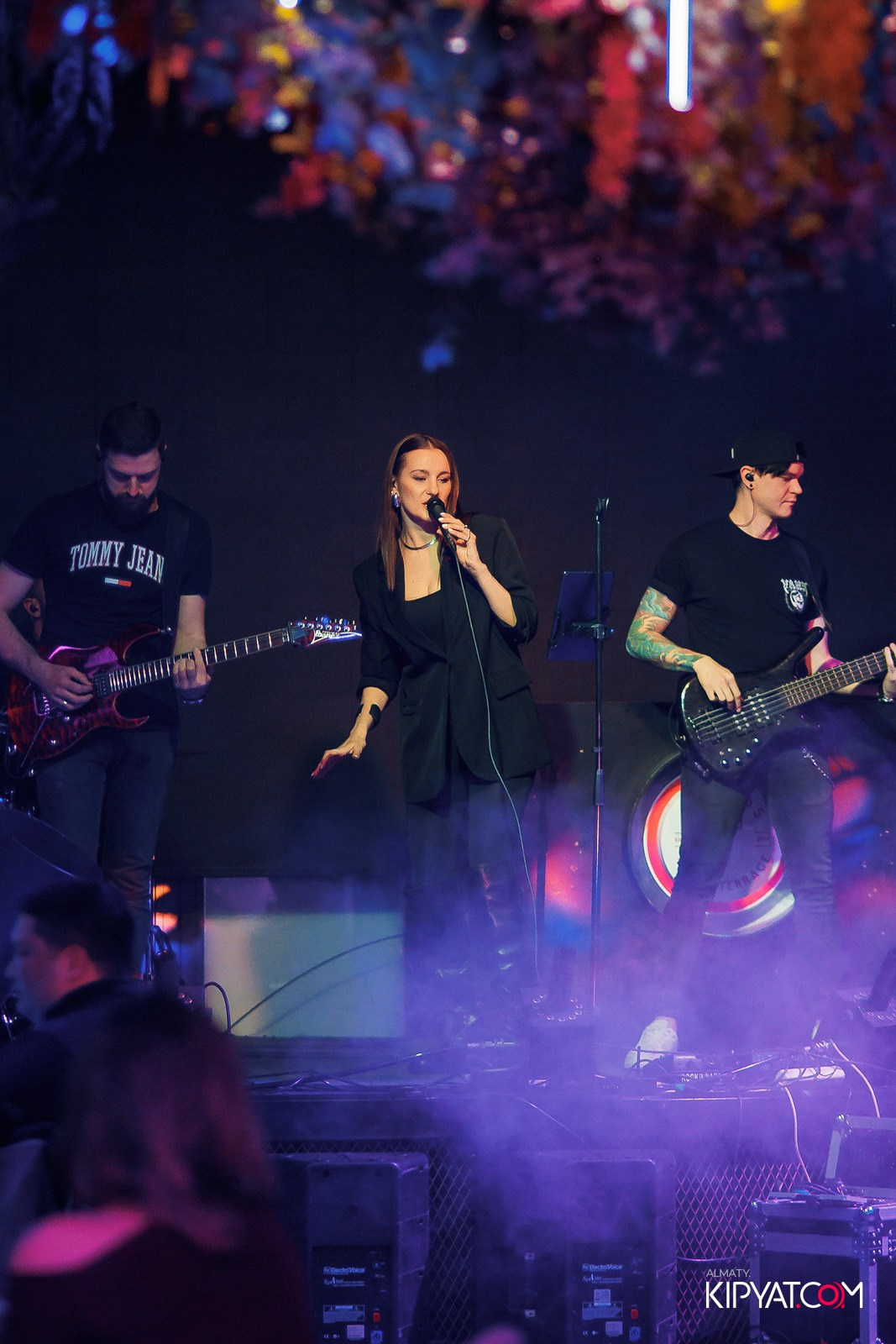 FRIENDS BAR & TERRACE. КИПЯТКОМ АЛМАТЫ!