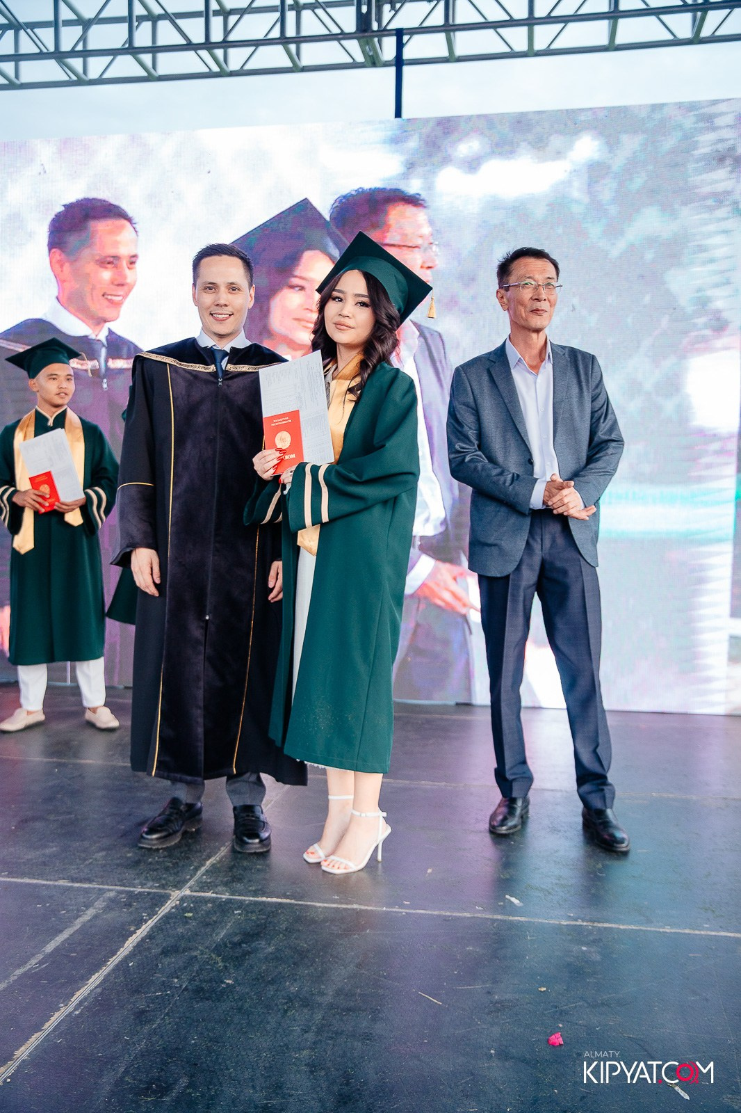 ВРУЧЕНИЕ ДИПЛОМОВ — НАРХОЗ КОЛЛЕДЖ. Part 4. КИПЯТКОМ АЛМАТЫ!