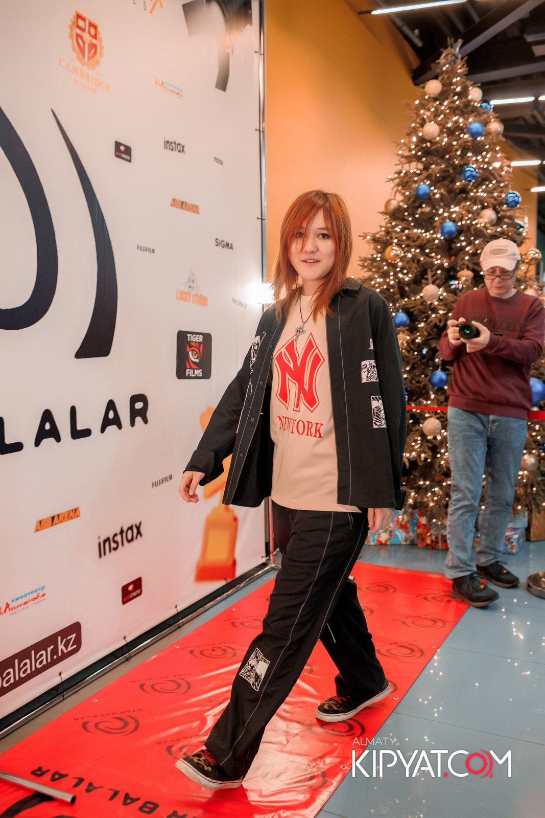 ПРЕЗЕНТАЦИЯ 9 ГРУППЫ КИНОПРОЕКТА «STARBALALAR». КИПЯТКОМ АЛМАТЫ!