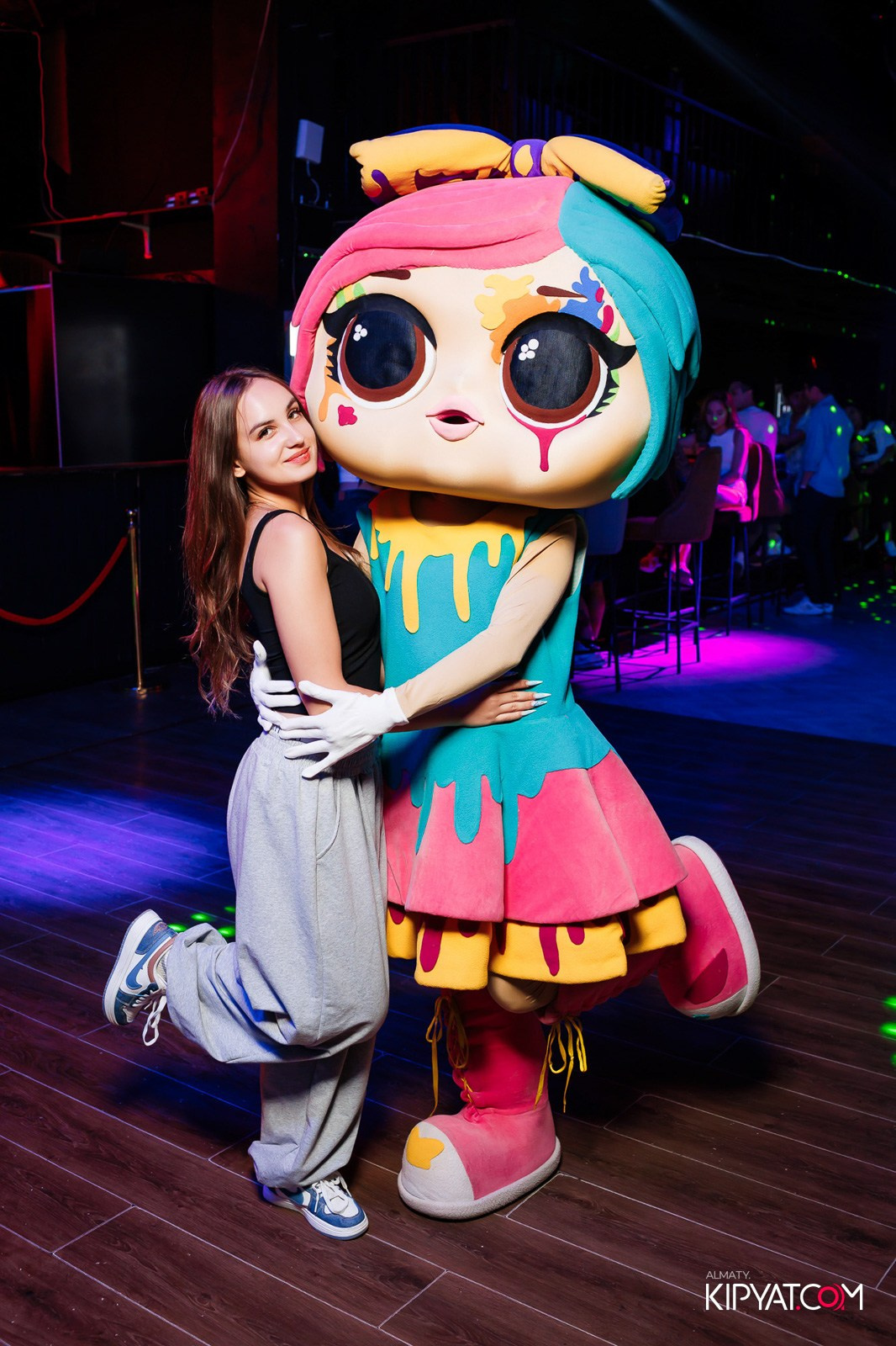 НОЧНОЙ КЛУБ ICON. КИПЯТКОМ АЛМАТЫ!