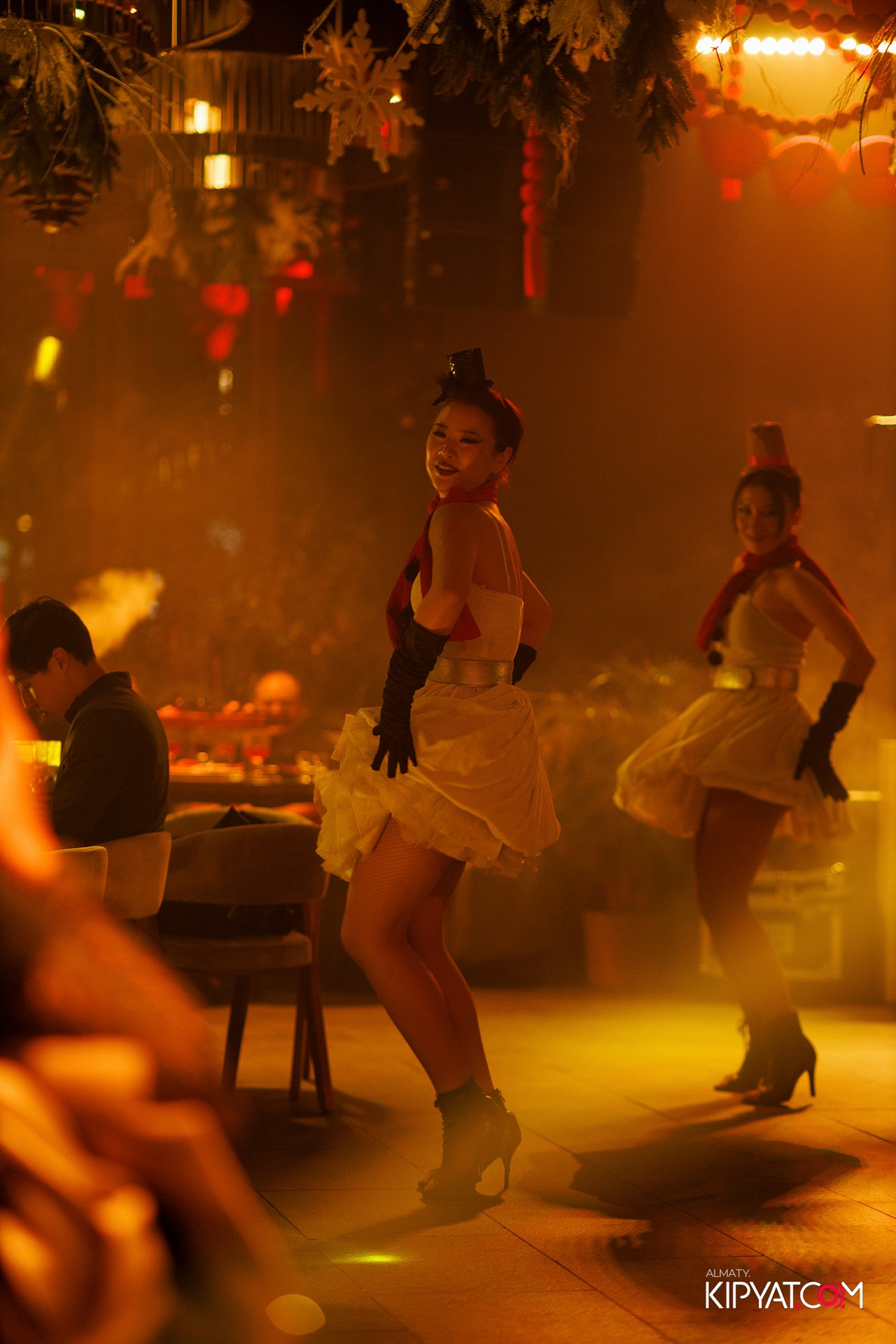 FRIENDS BAR & TERRACE. КИПЯТКОМ АЛМАТЫ! Фотосъемка мероприятий в Алматы