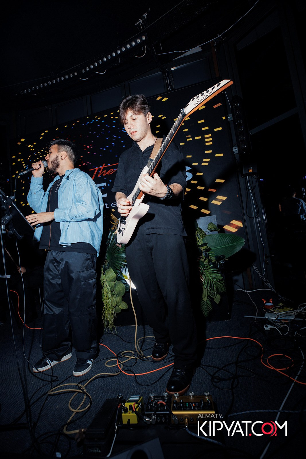 FRIENDS BAR & TERRACE. КИПЯТКОМ АЛМАТЫ! Фотосъемка мероприятий в Алматы