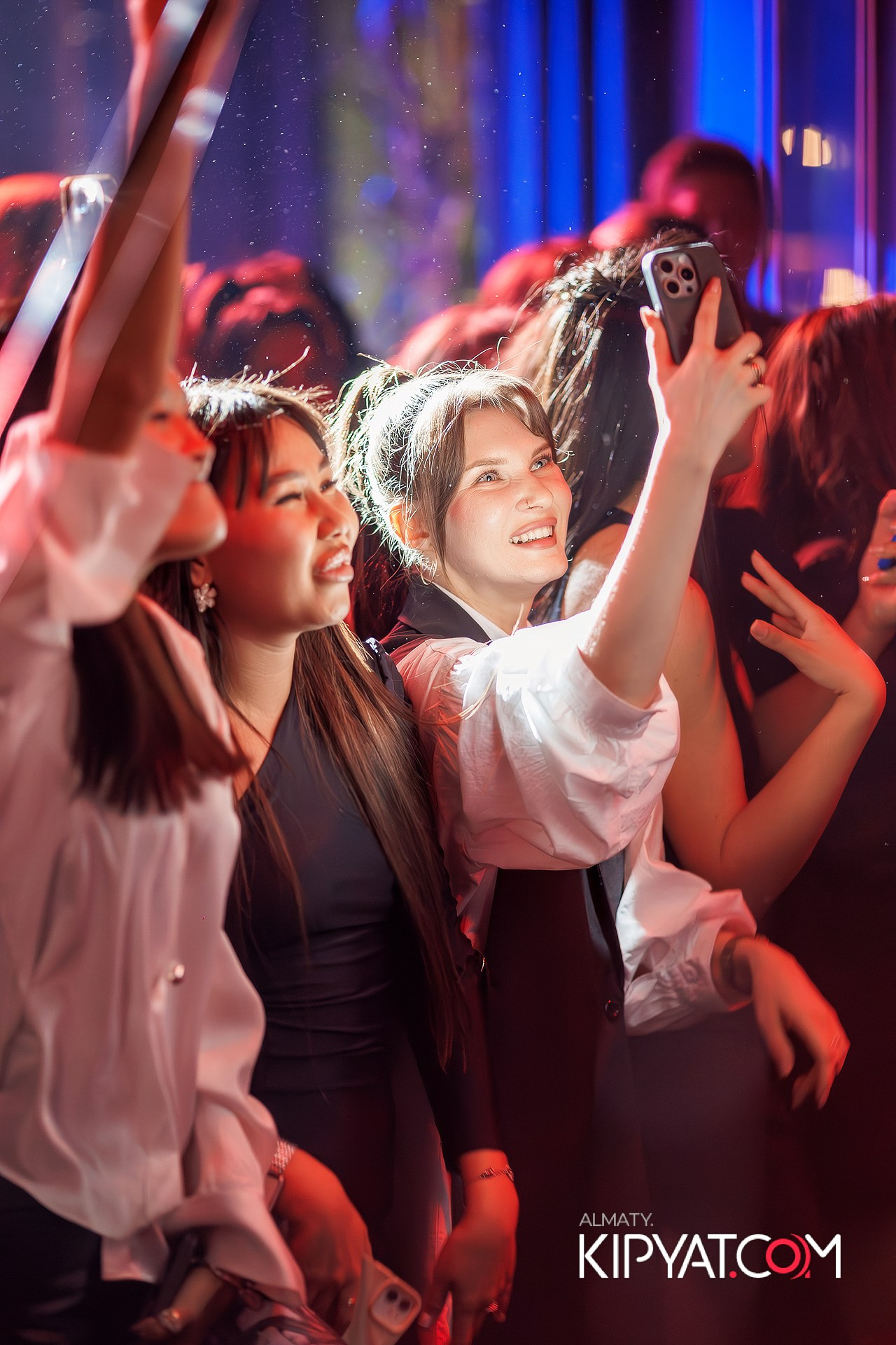 QUEST PISTOLS В РЕСТОРАНЕ NINO. КИПЯТКОМ АЛМАТЫ!