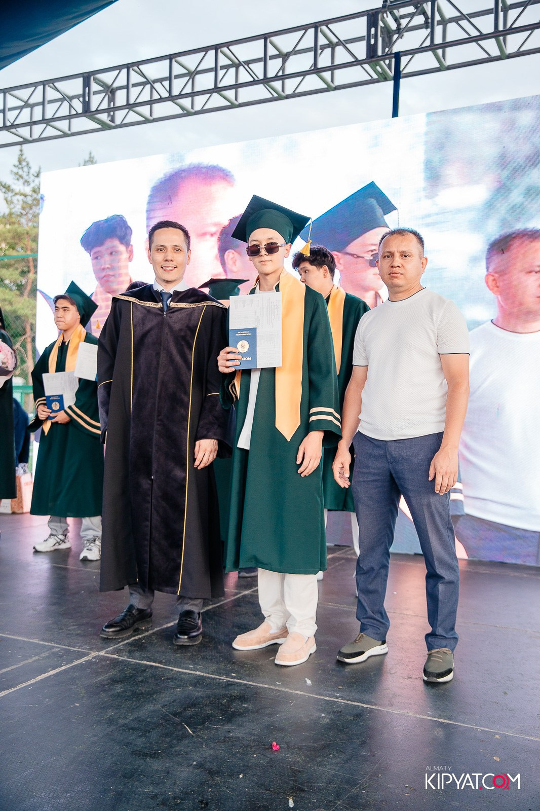 ВРУЧЕНИЕ ДИПЛОМОВ — НАРХОЗ КОЛЛЕДЖ. Part 4. КИПЯТКОМ АЛМАТЫ!