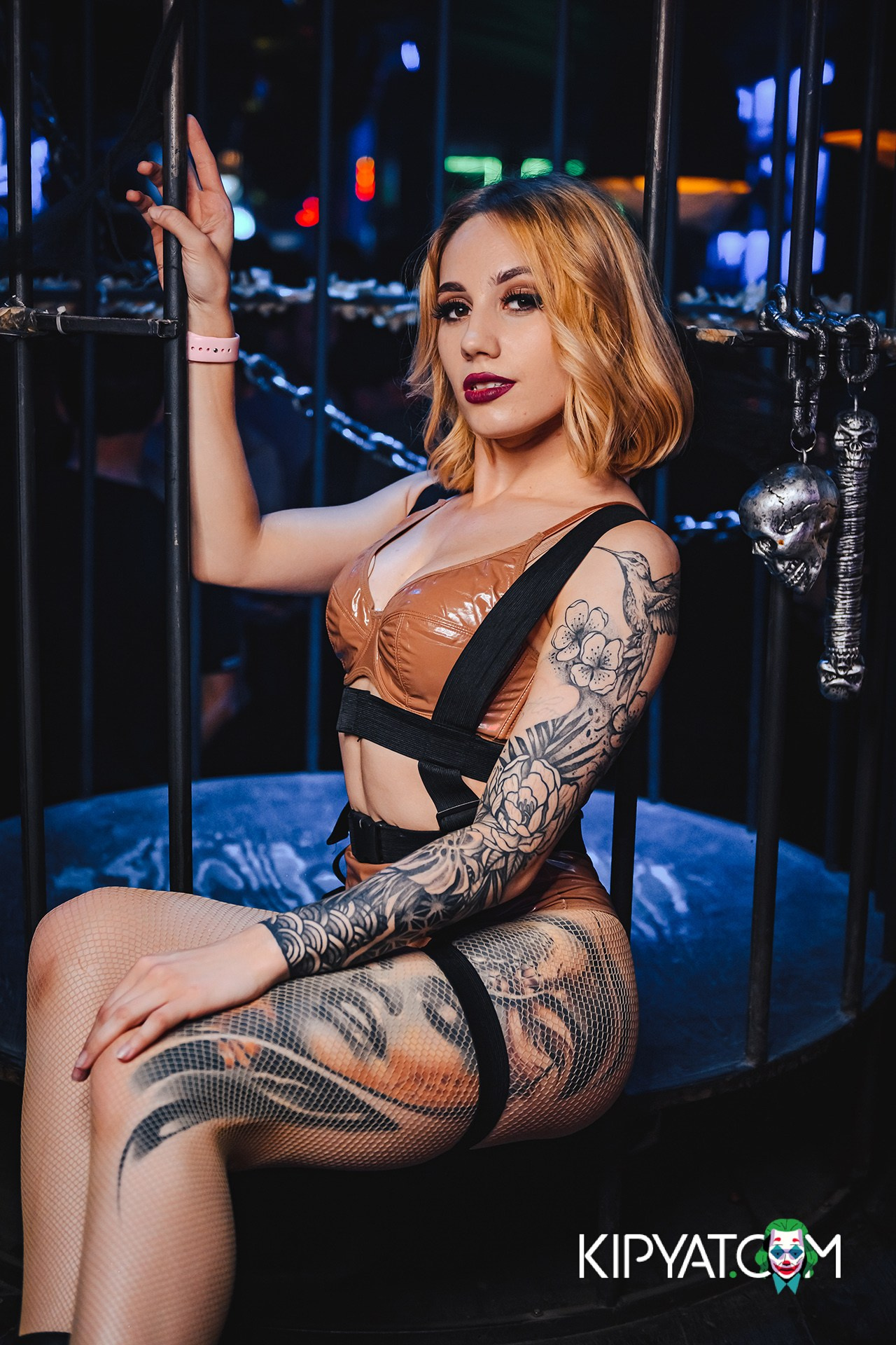 UYAT EMES BAR. КИПЯТКОМ АЛМАТЫ!