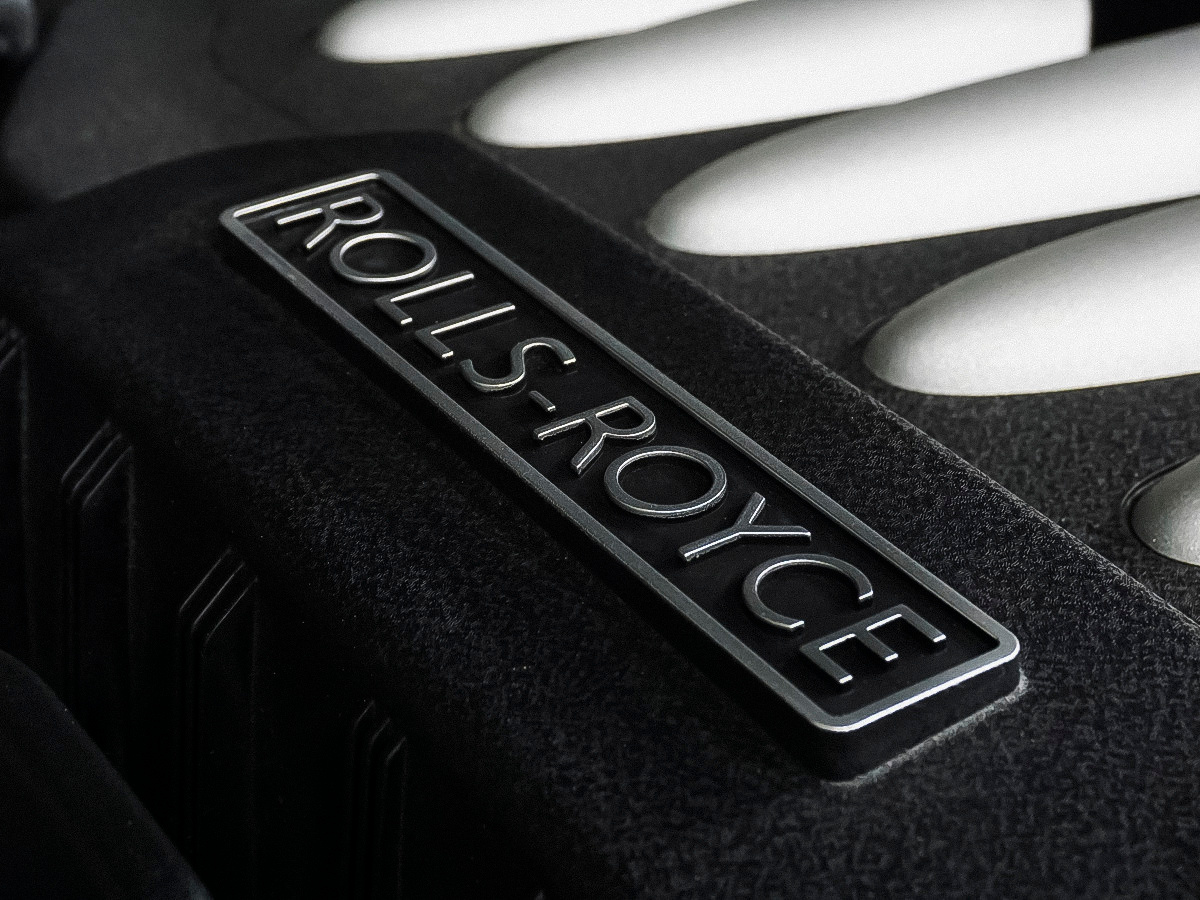 Денис — фотограф автомобилей в Москве. Фотосъемка авто на заказ!. Автомобильный фотограф в Москве Денис Волков