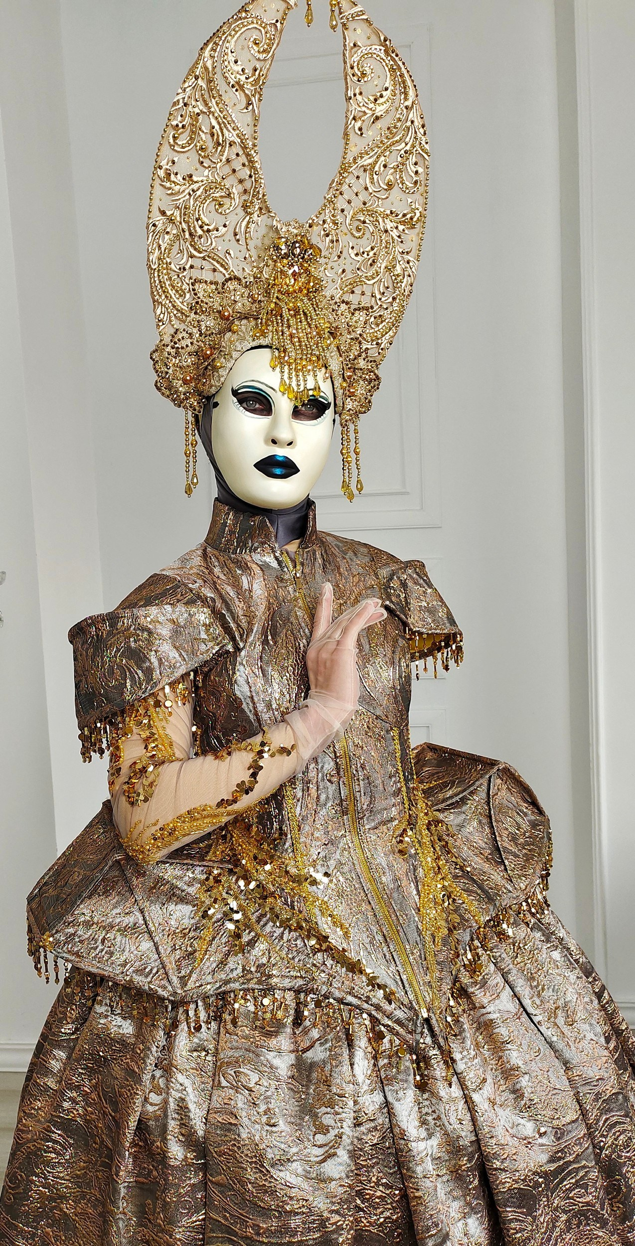 Персонаж Валькирия. Мимы и Ходулисты на встречу гостей. Москва