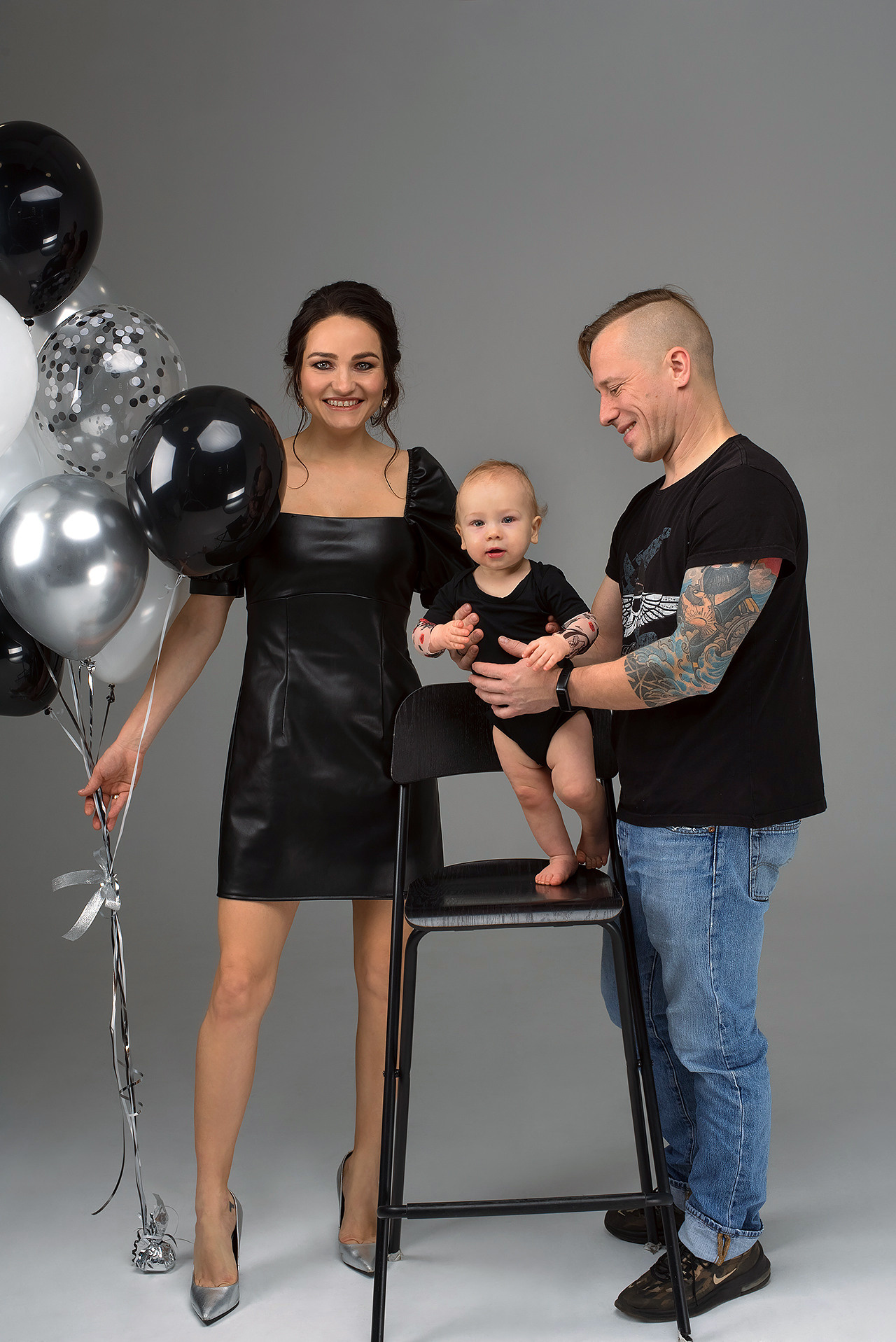 Семейная фотосессия на циклораме в СПб. Фотограф Юлия Кондратьева