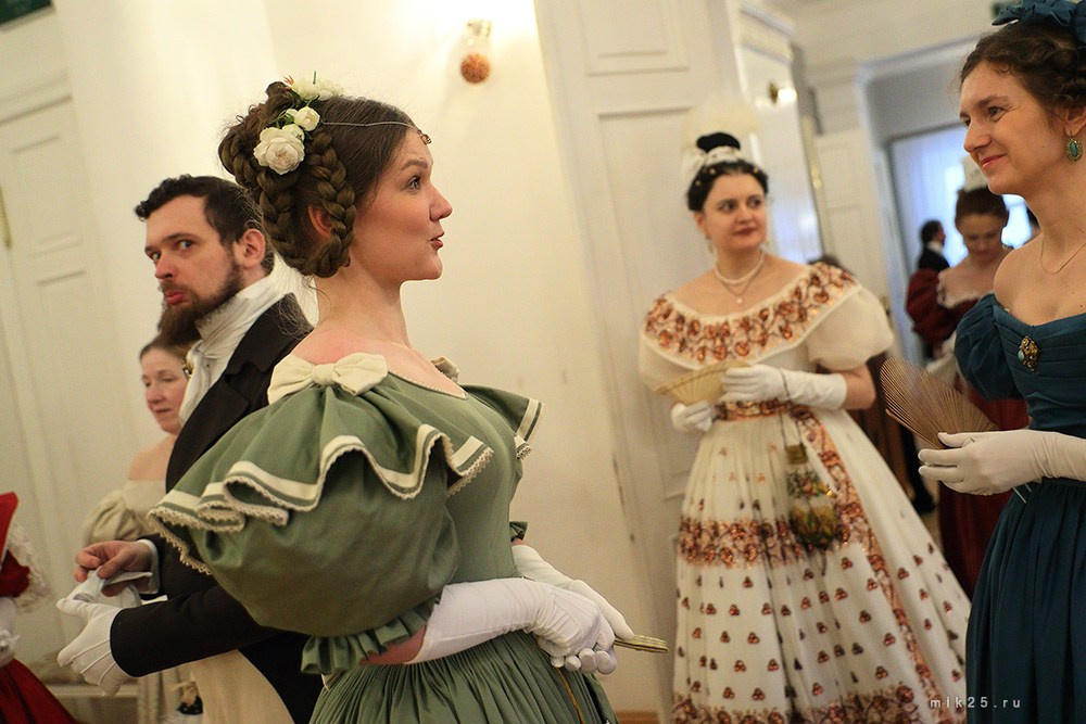 Рождественский бал. Mik25